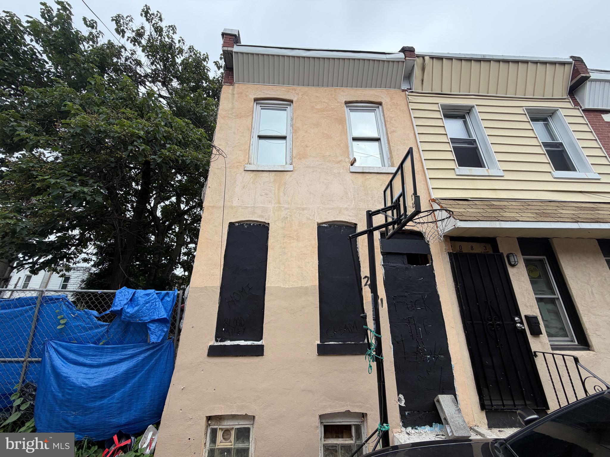 KENSINGTON - Residential