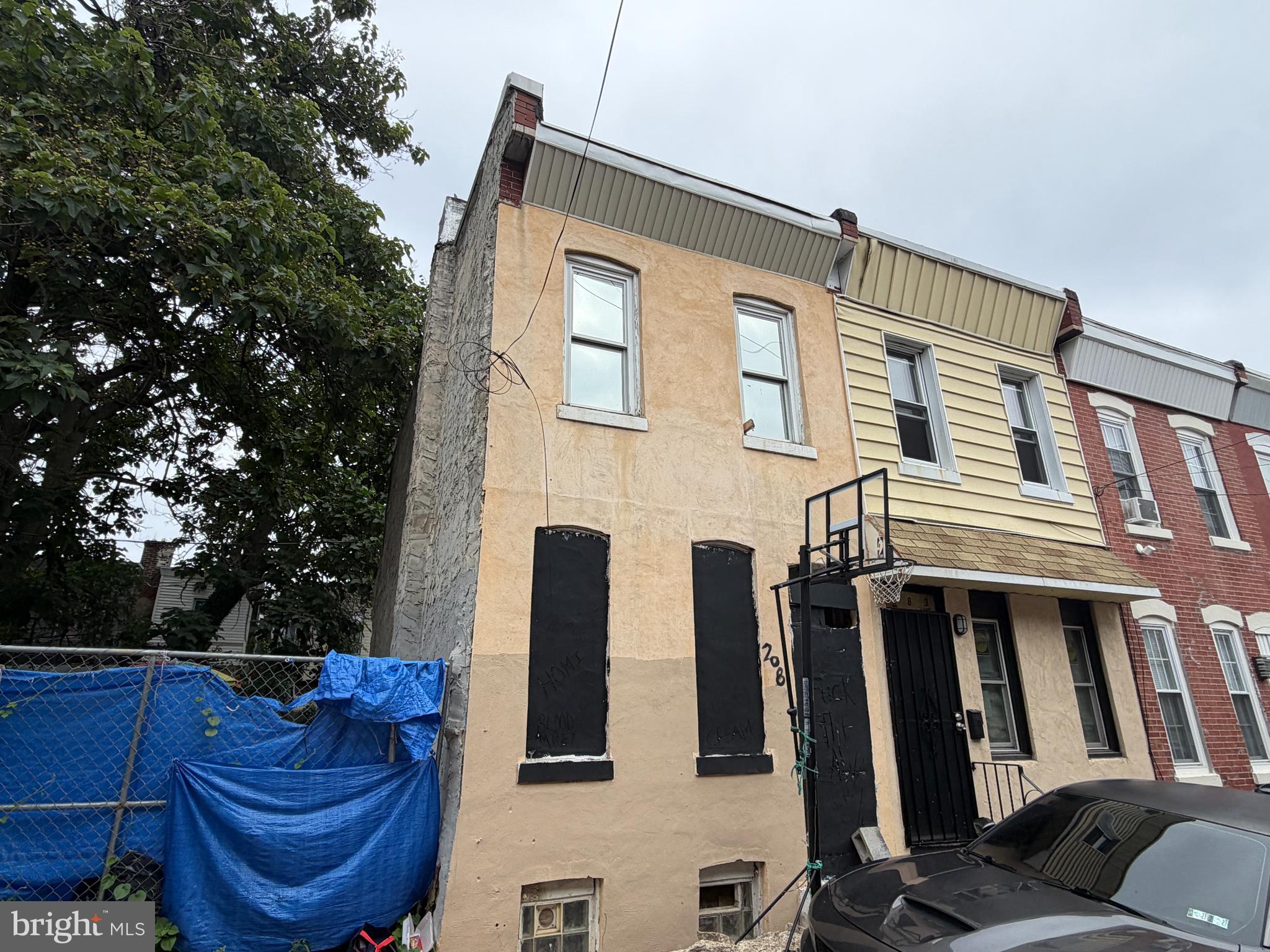 KENSINGTON - Residential