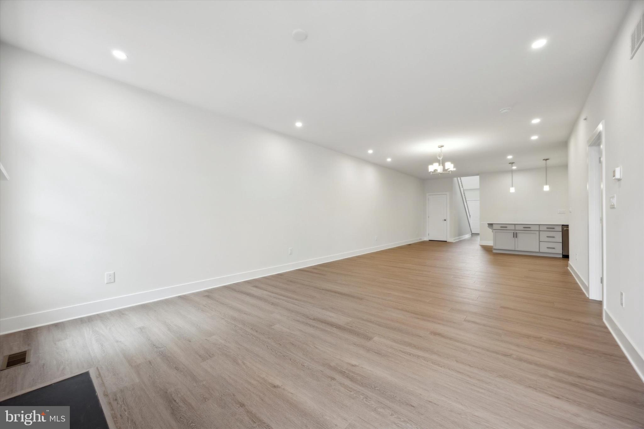 BARCLAY HILL - Residential