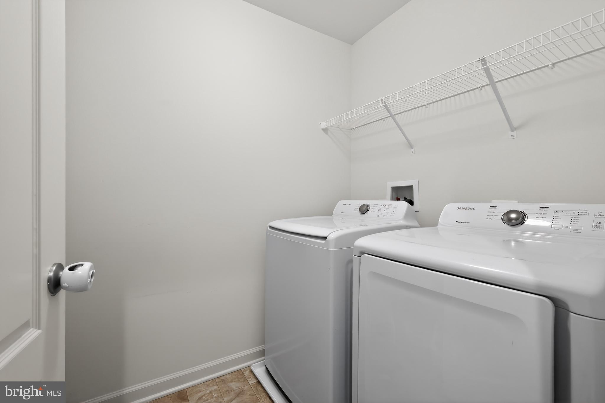 TALLYN RIDGE - Residential