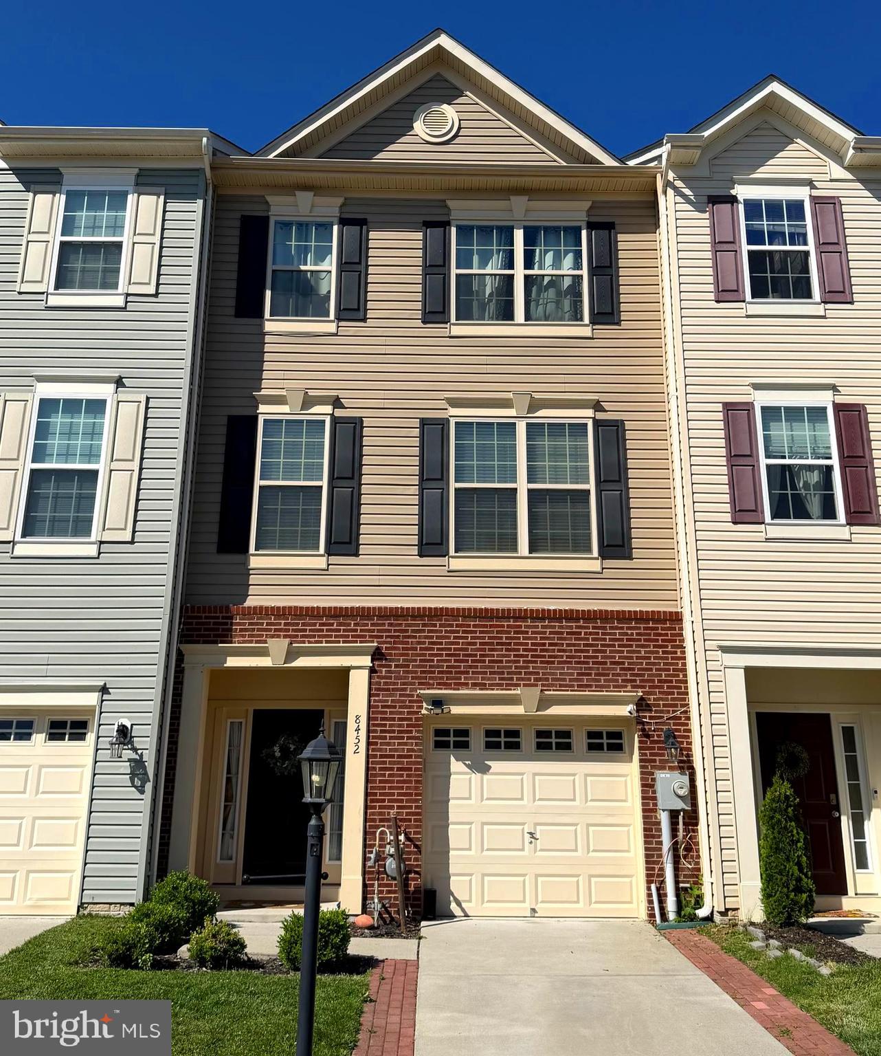 TALLYN RIDGE - Residential