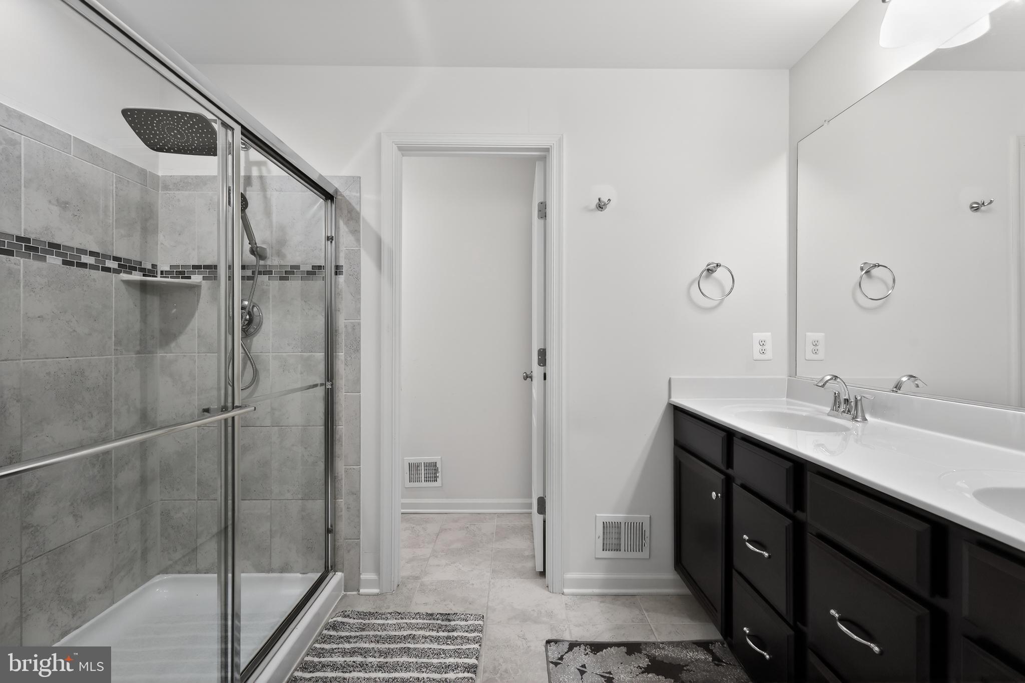 TALLYN RIDGE - Residential