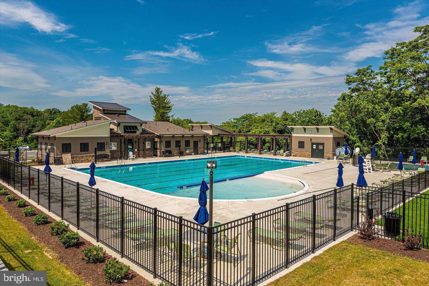 TALLYN RIDGE - Residential