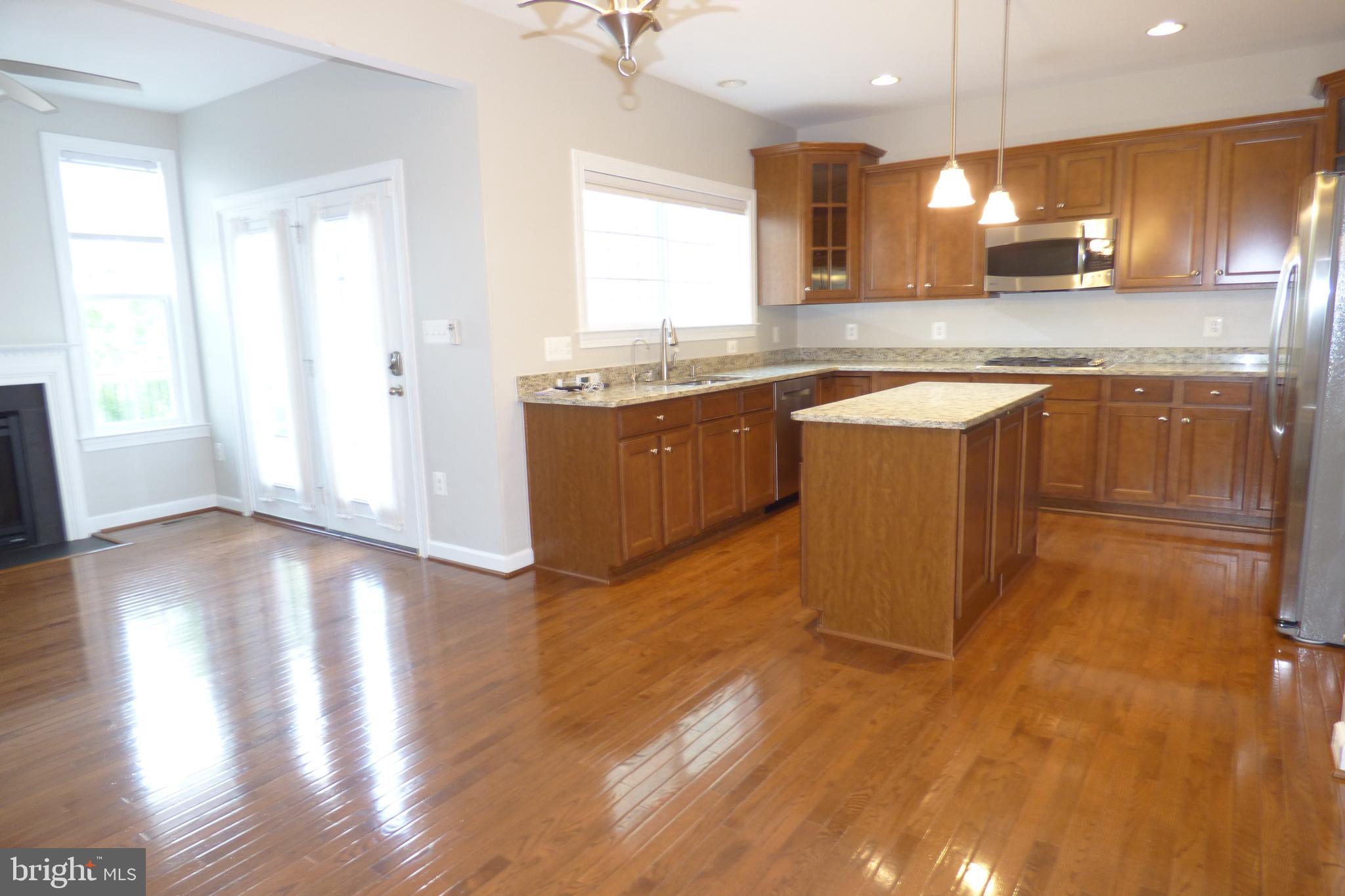 RIVER POINTE - Residential