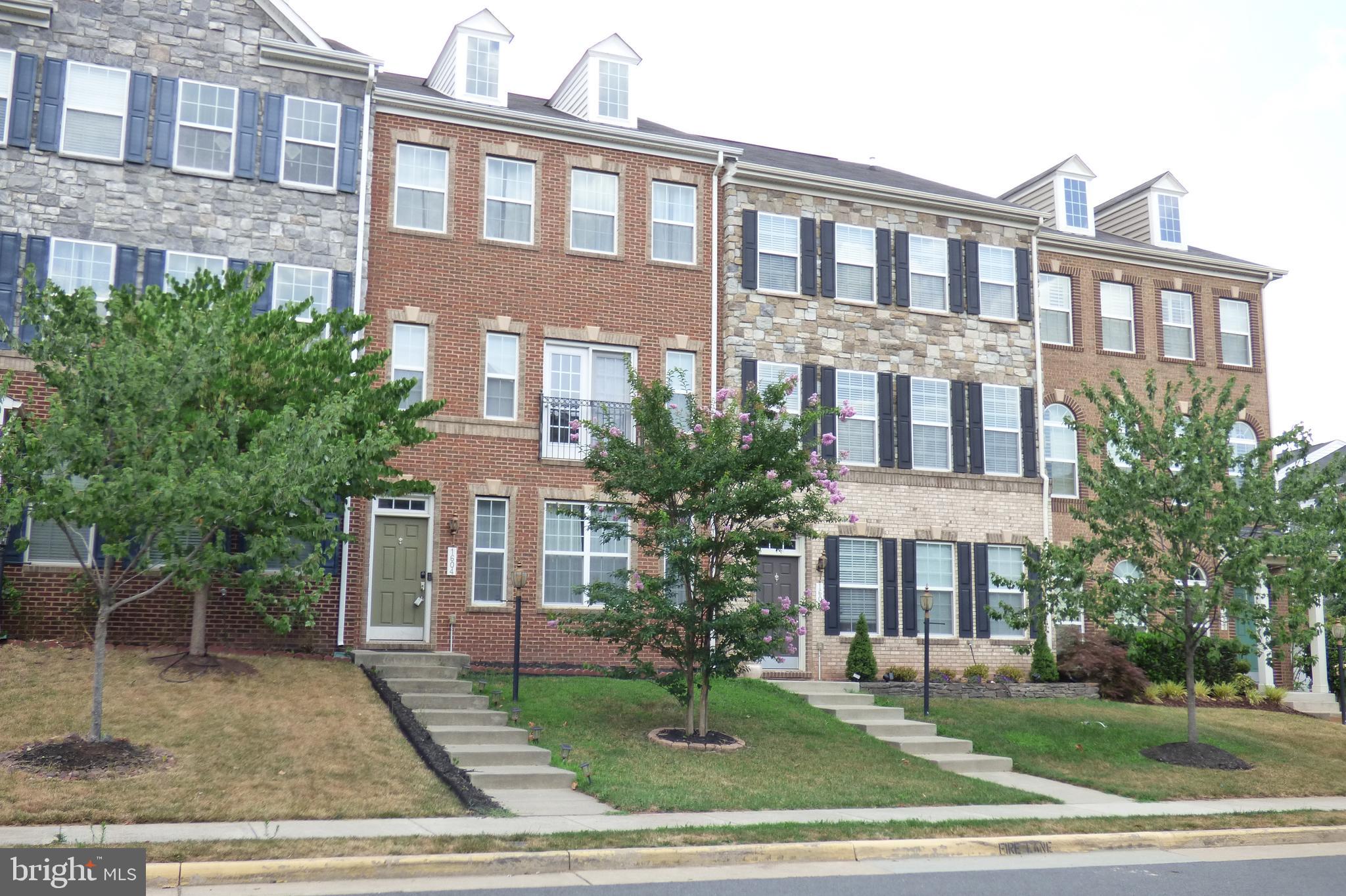 RIVER POINTE - Residential
