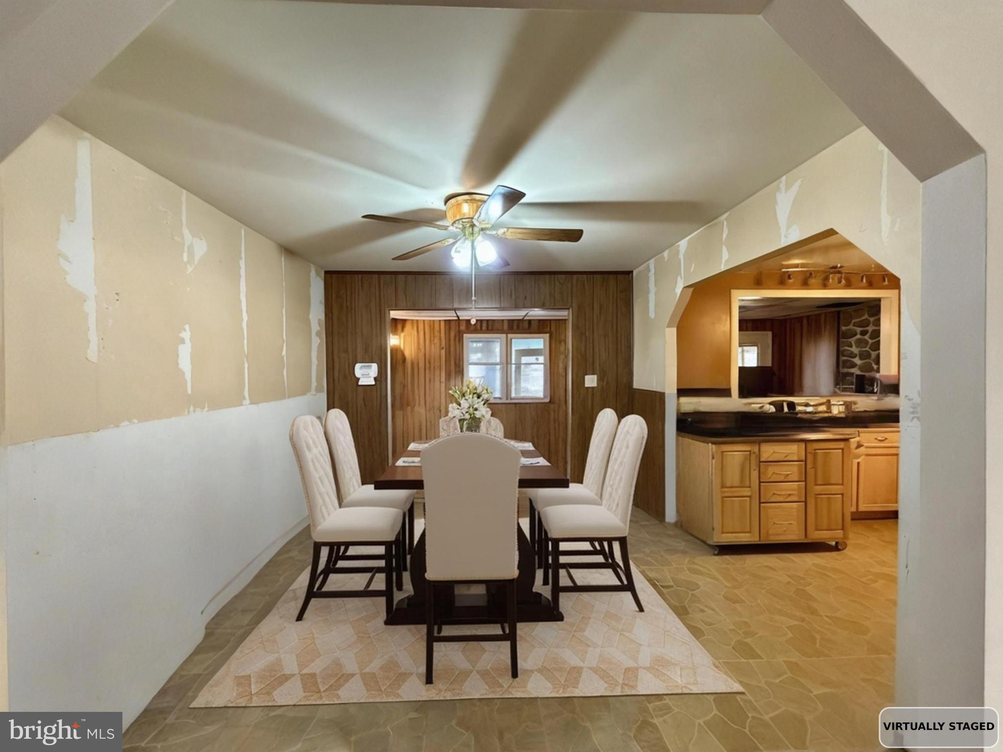 GOLDEN BEACH - Residential