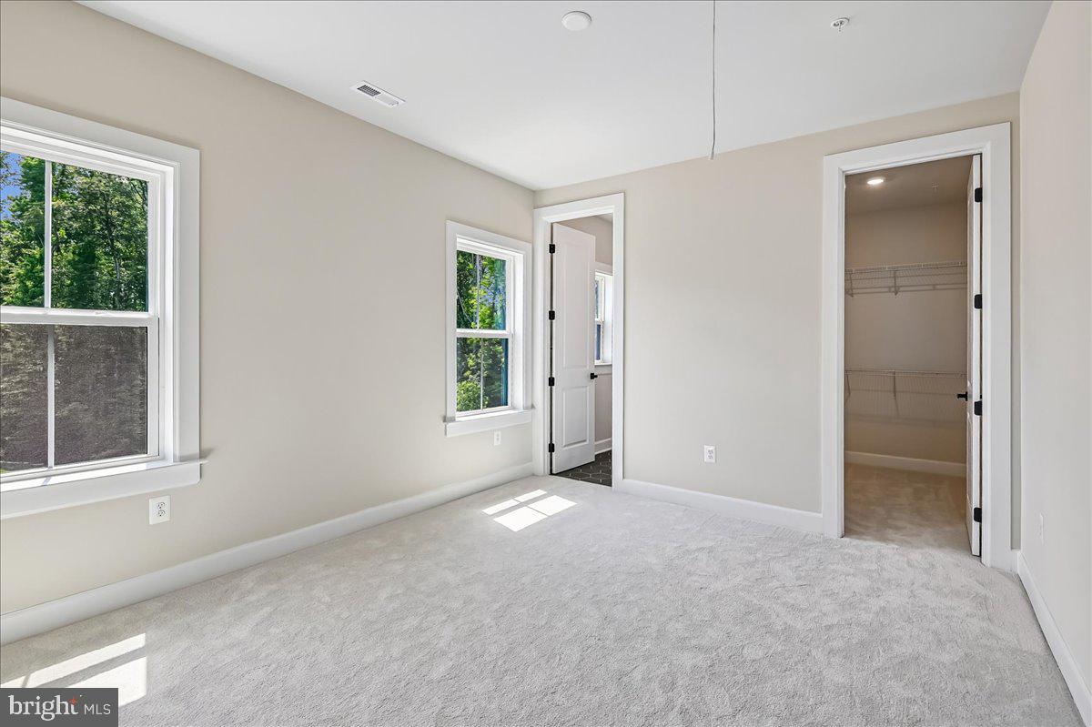 TWO RIVERS - Residential