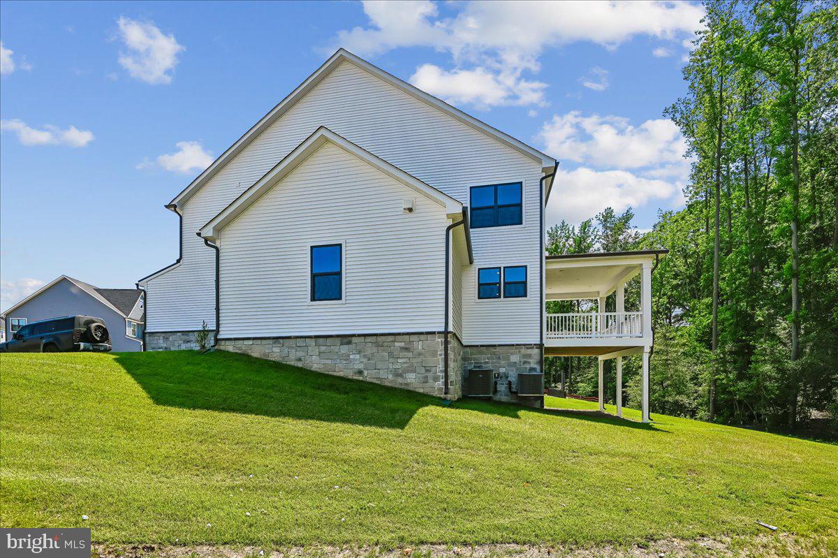TWO RIVERS - Residential