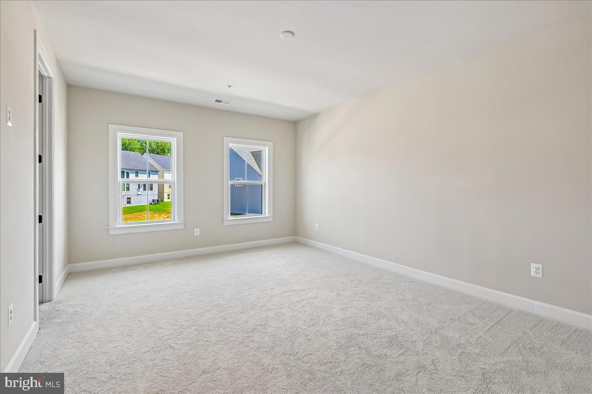TWO RIVERS - Residential