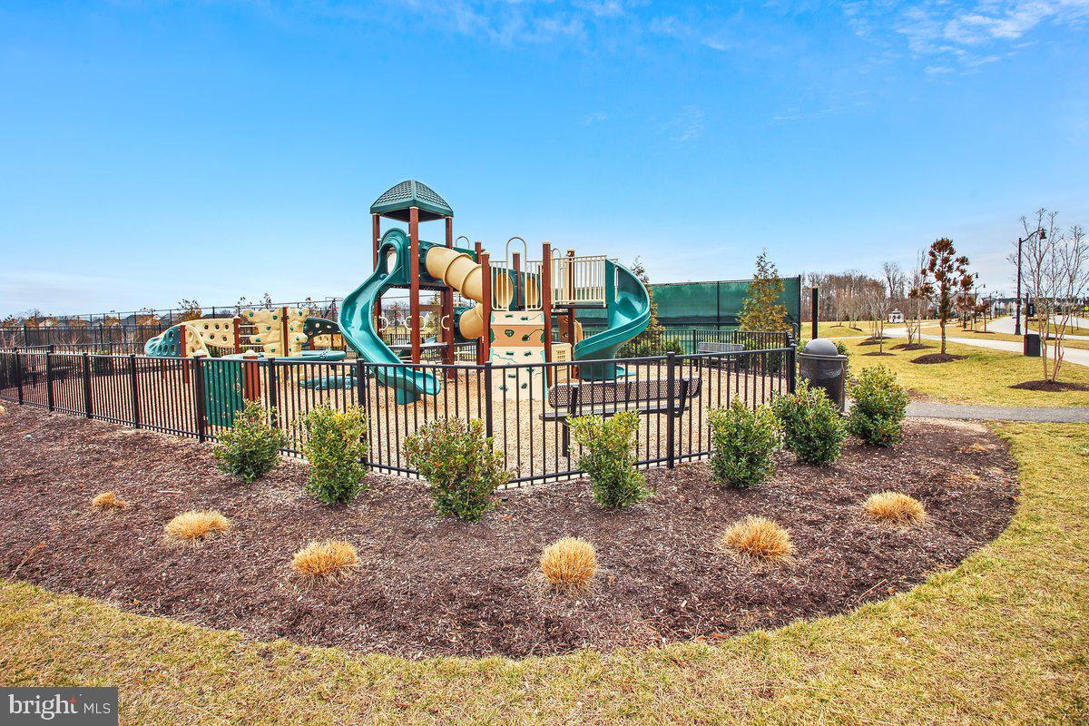 TWO RIVERS - Residential