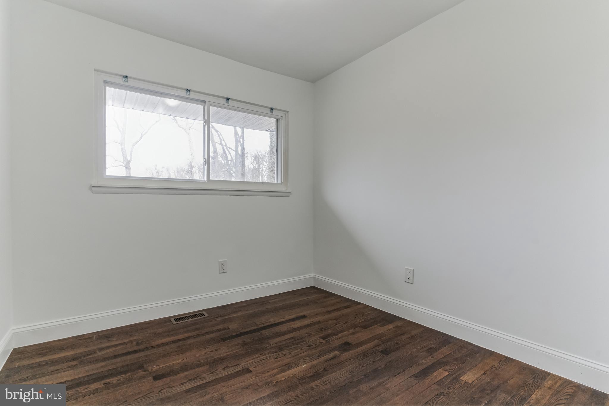 HOLLY PARK - Residential
