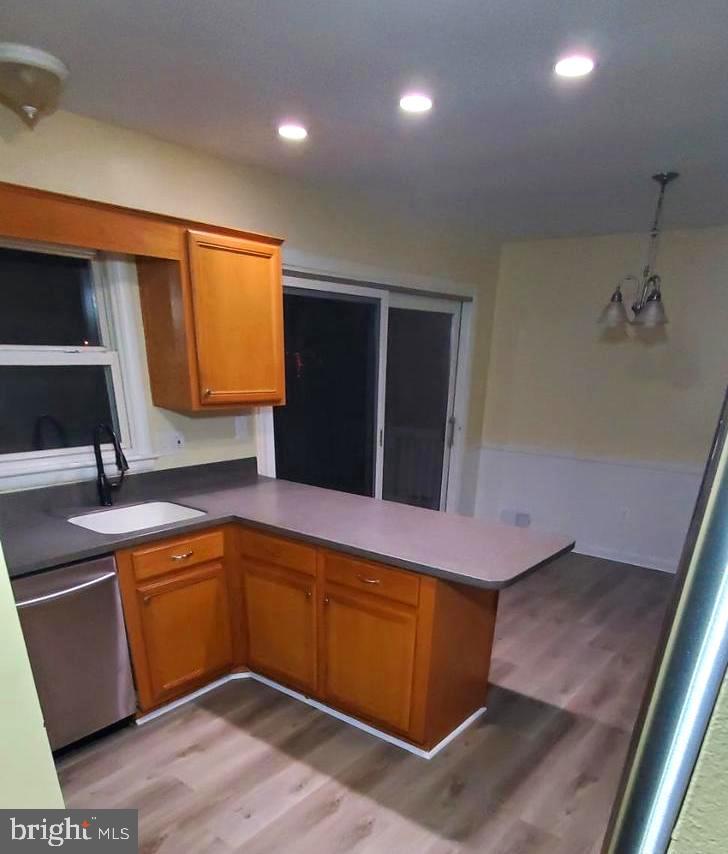 VIENNA WOODS - Residential Lease