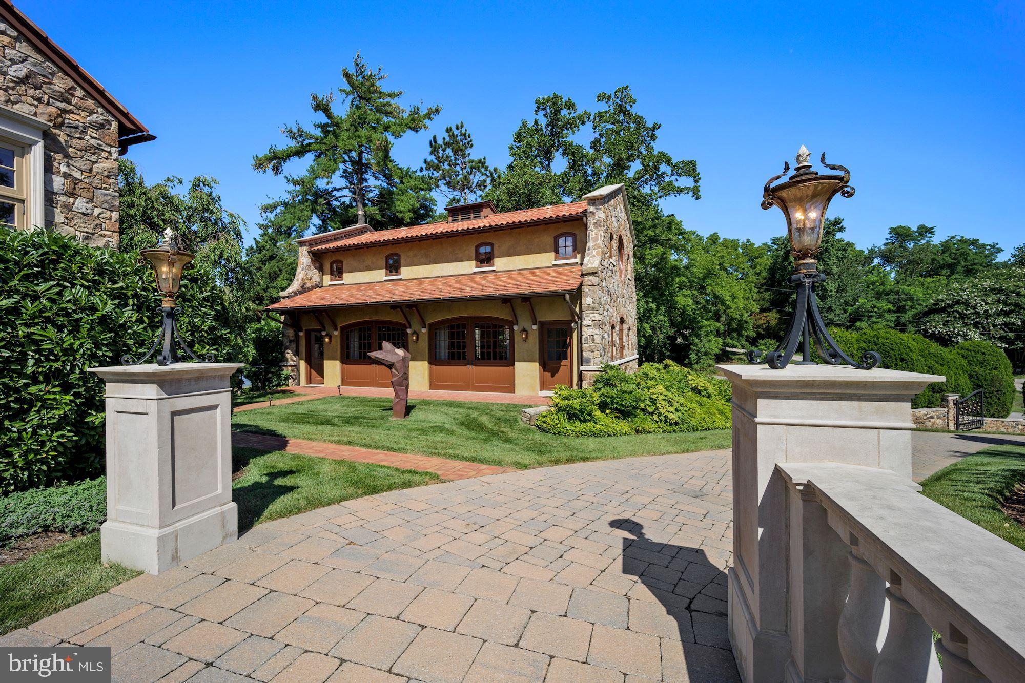 GIBSON ISLAND - Residential