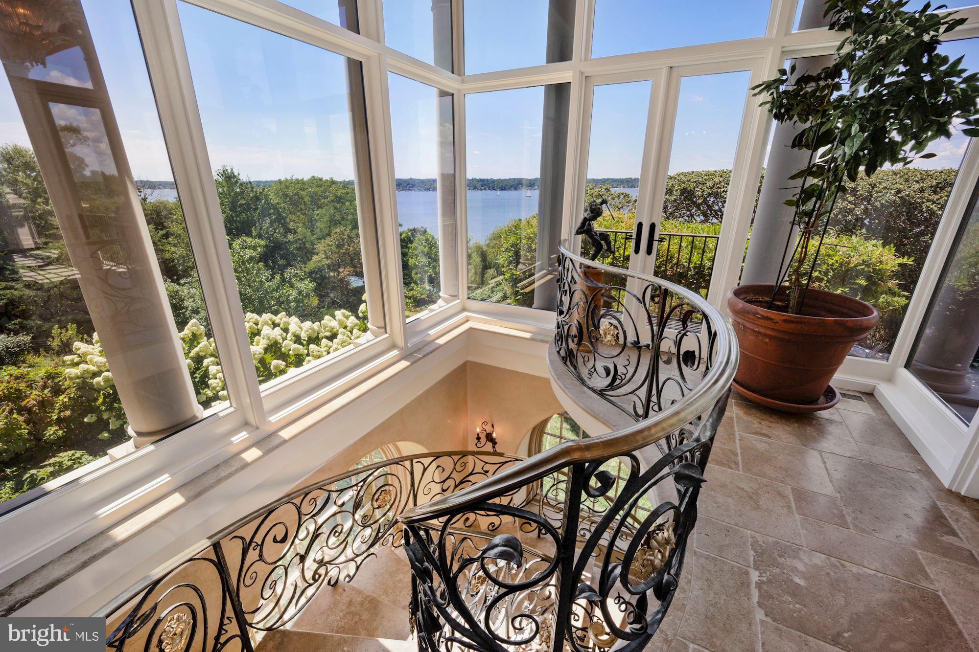 GIBSON ISLAND - Residential