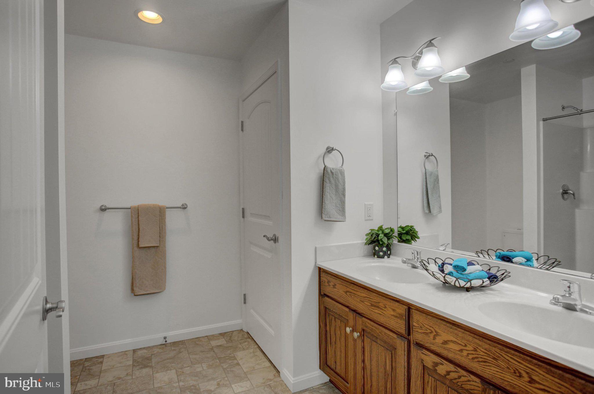 MELROSE MEADOWS III - Residential