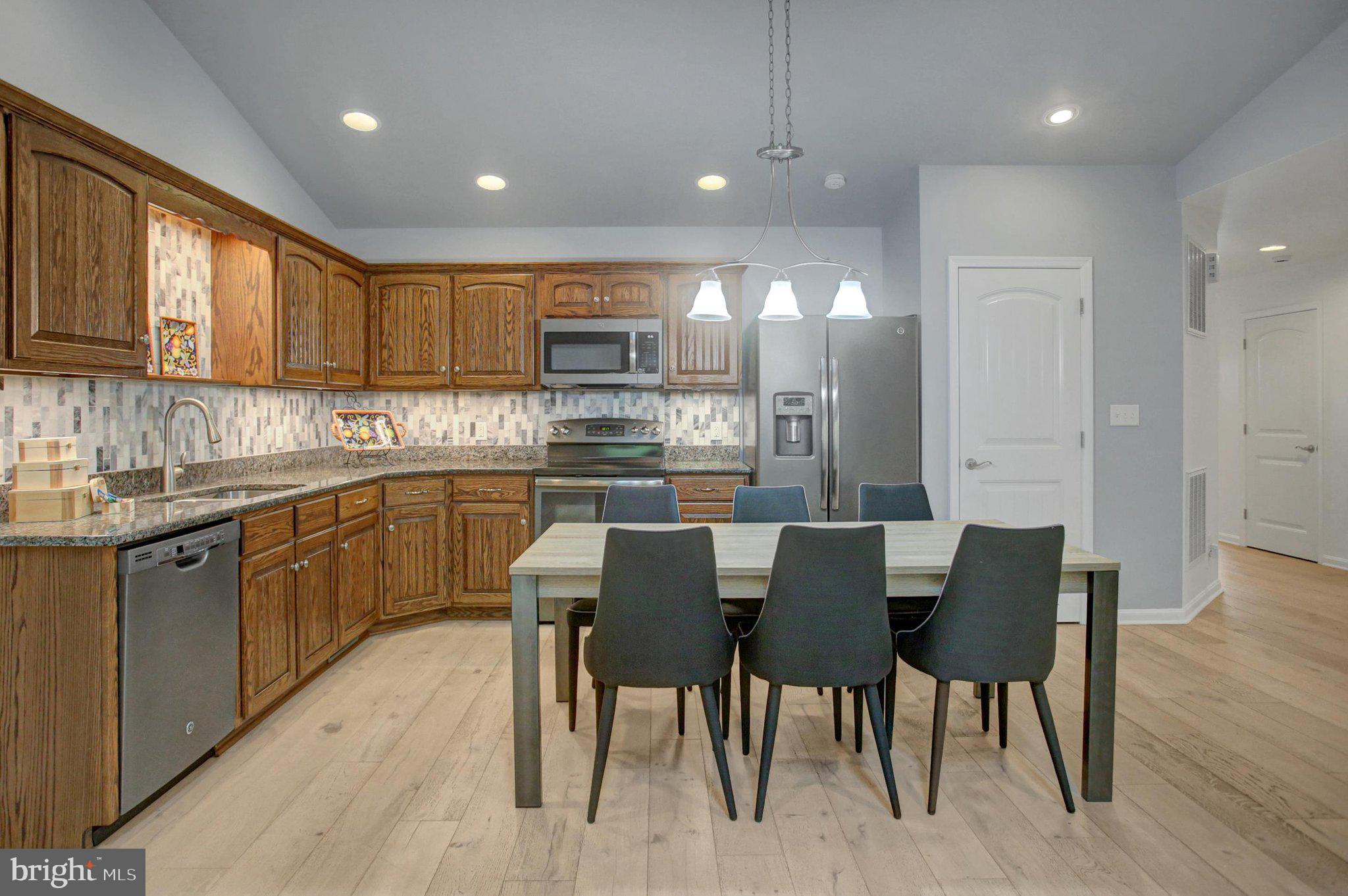 MELROSE MEADOWS III - Residential