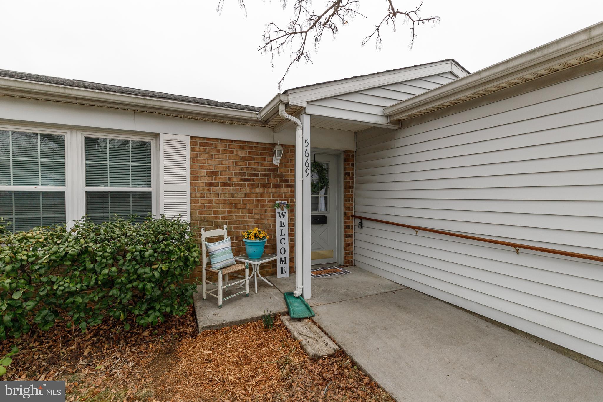 CRESTWOOD VILLAGE - Residential