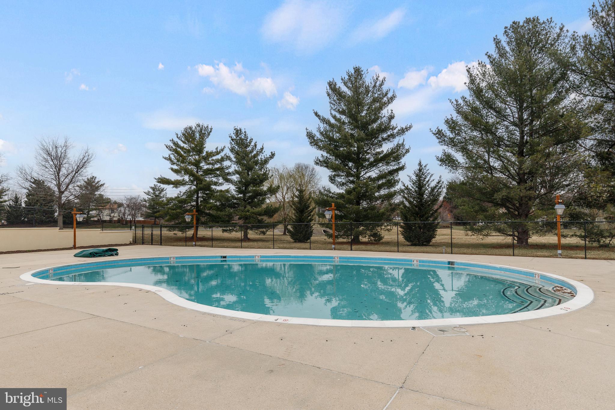 CRESTWOOD VILLAGE - Residential