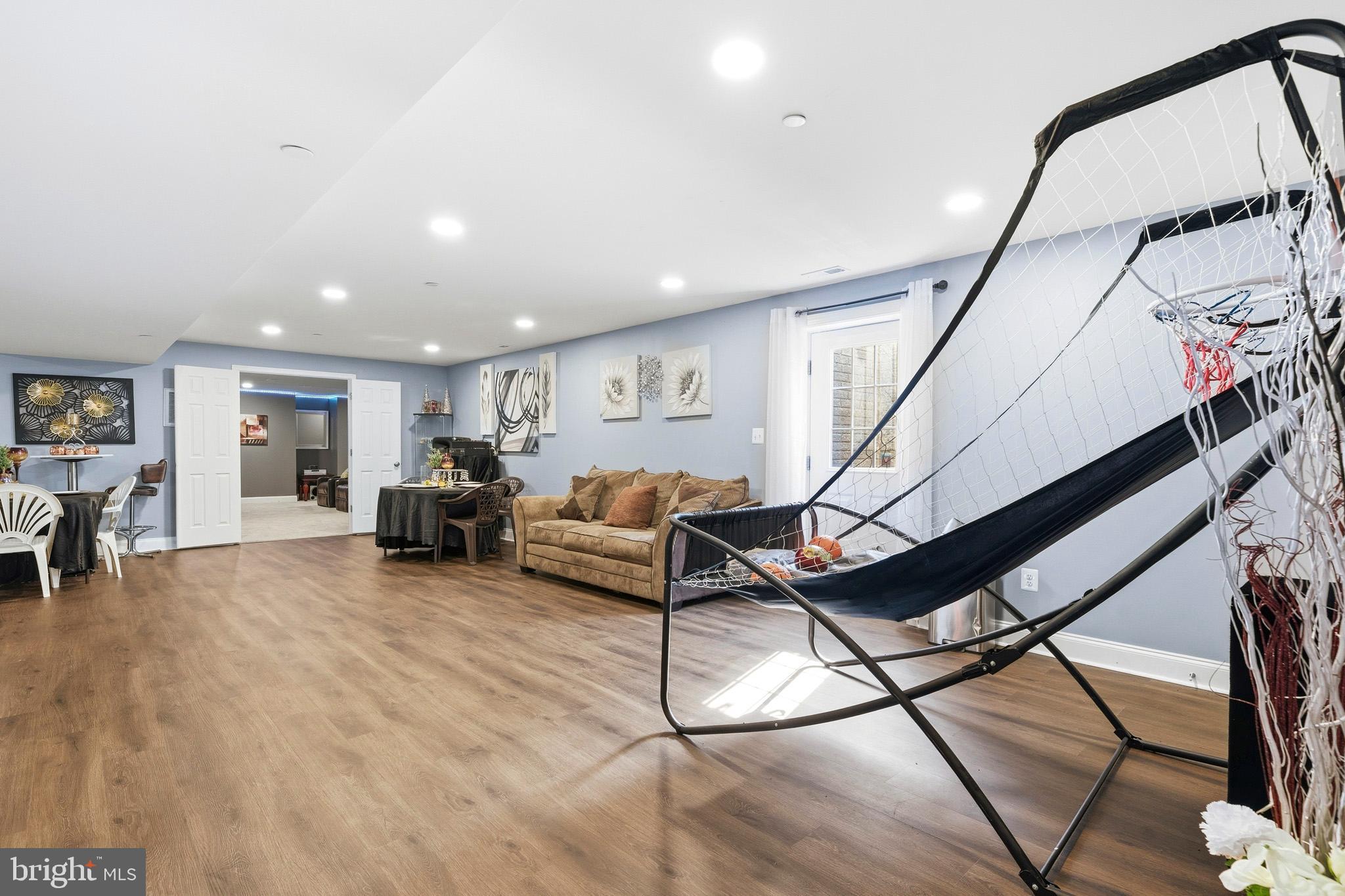 BELMONT - Residential