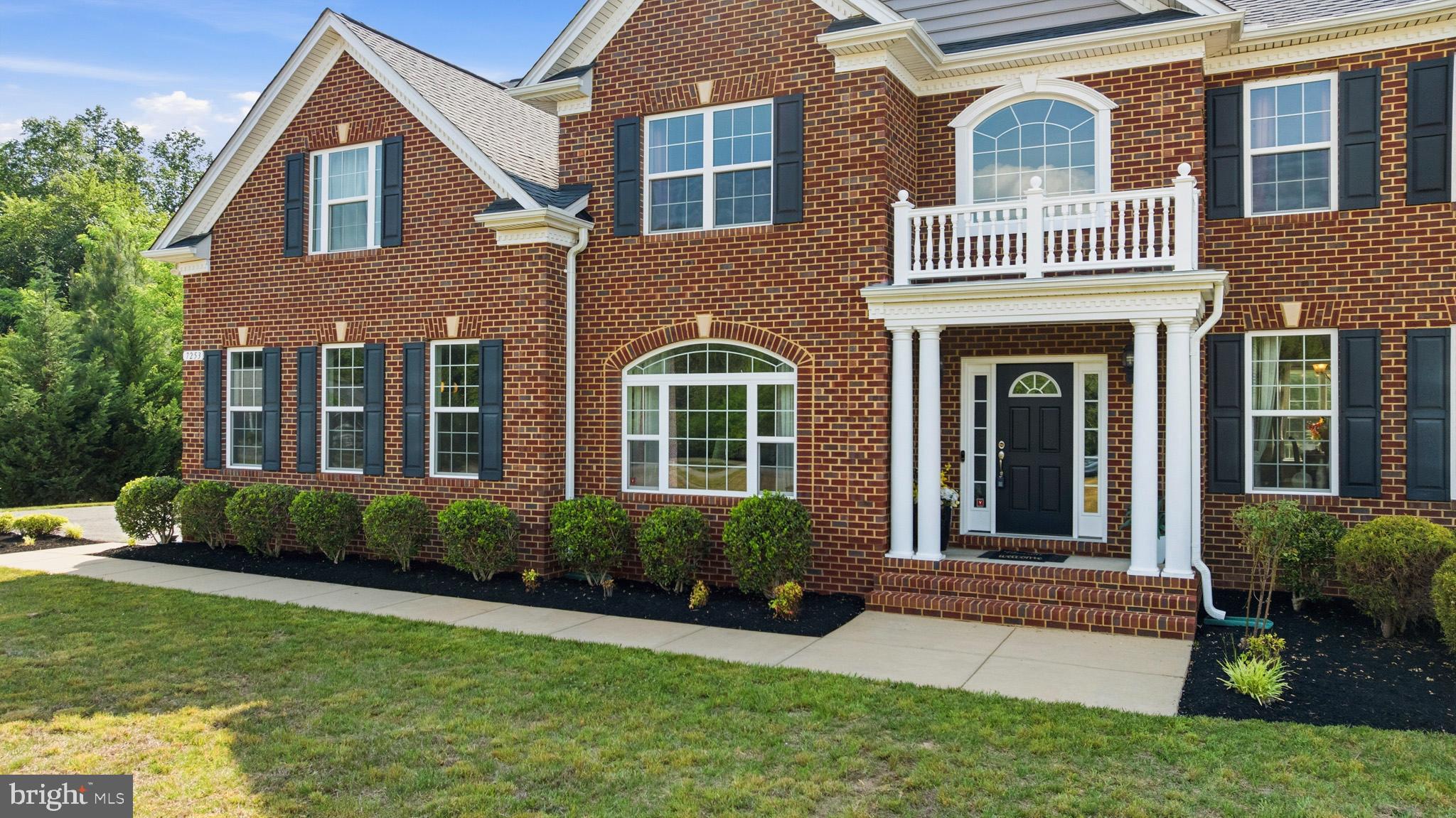 BELMONT - Residential