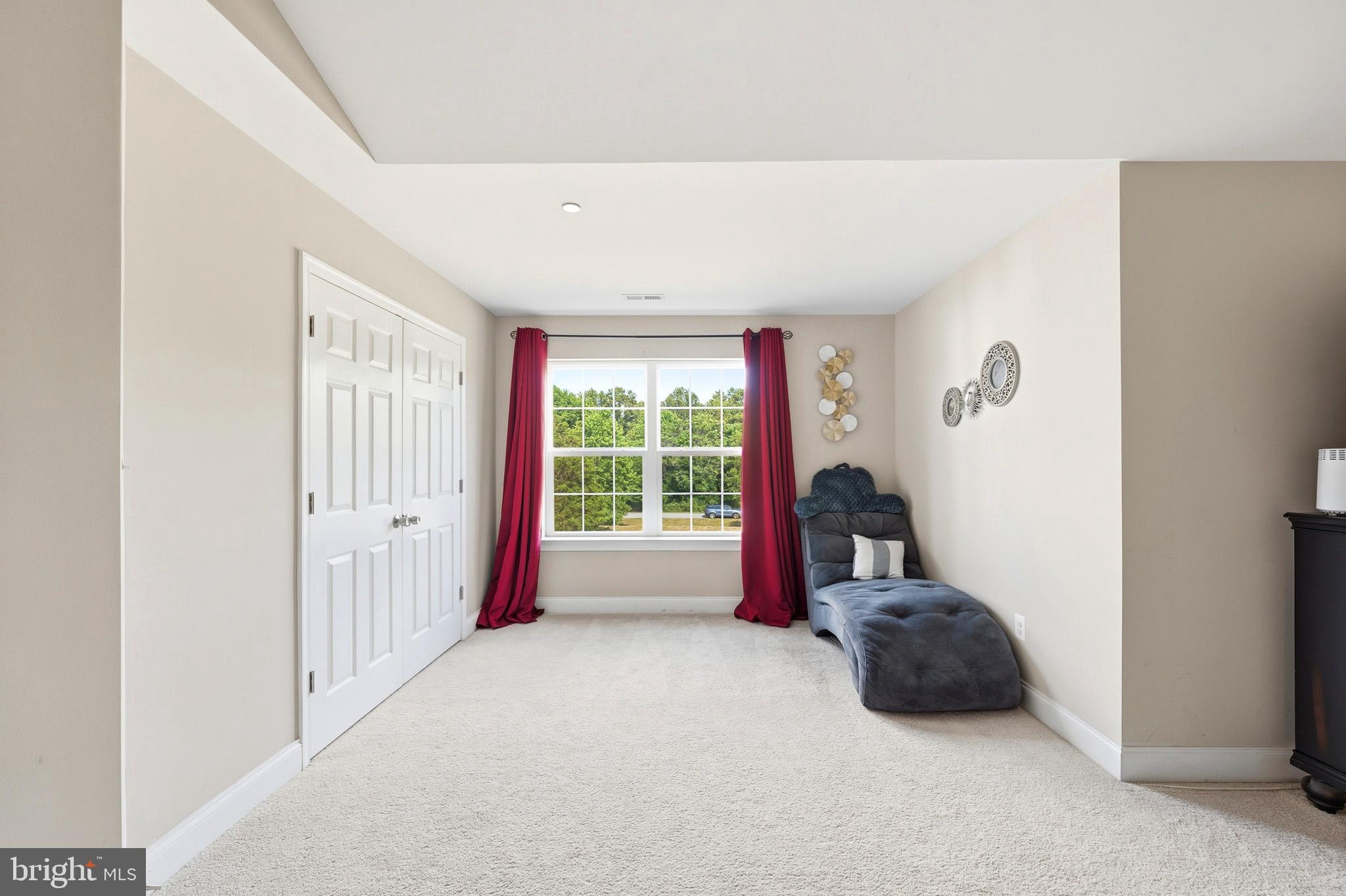 BELMONT - Residential