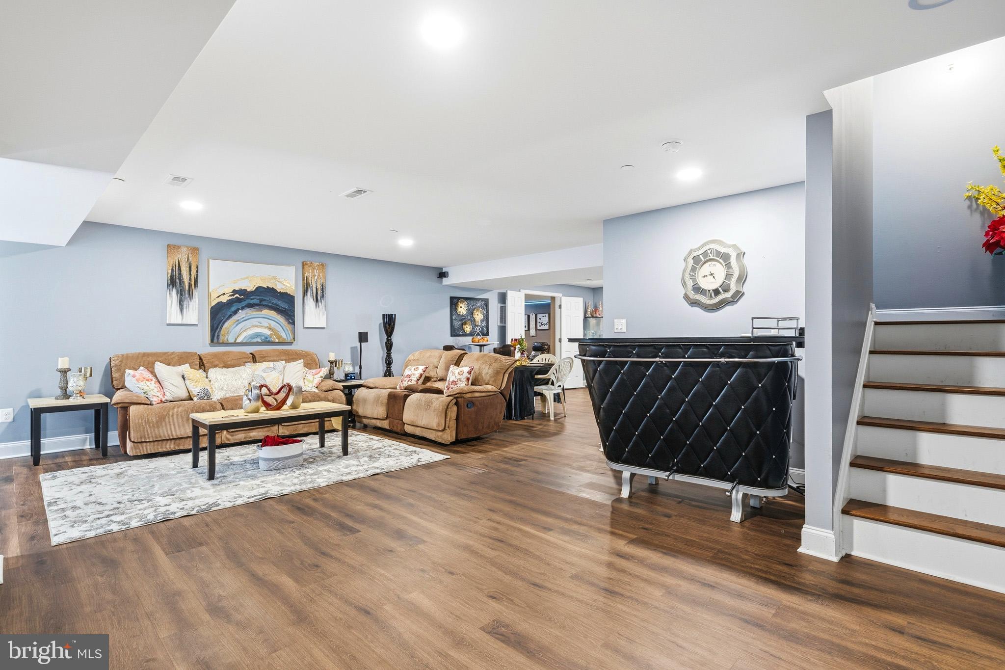 BELMONT - Residential