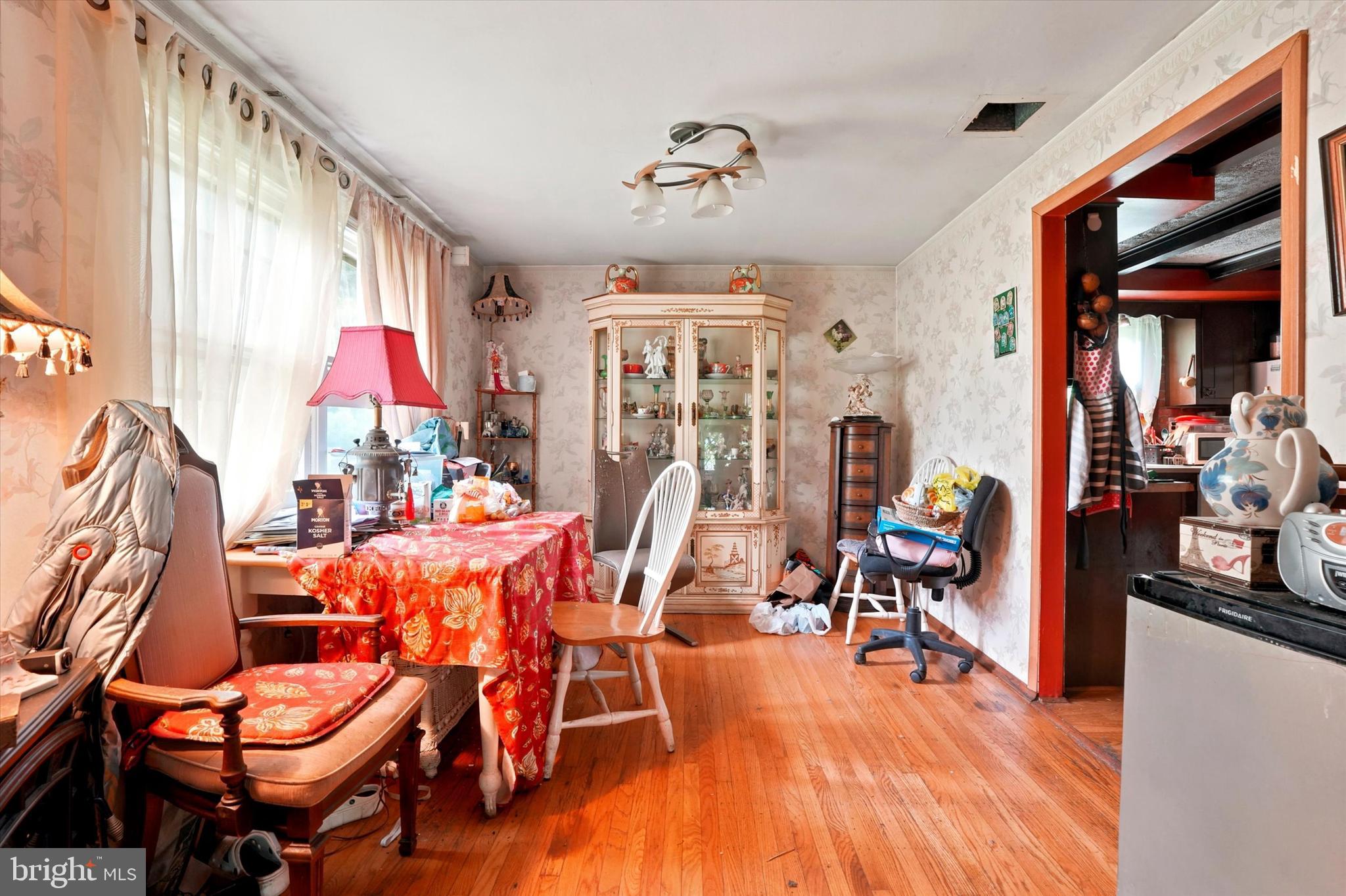 NORTHAMPTON HILLS - Residential