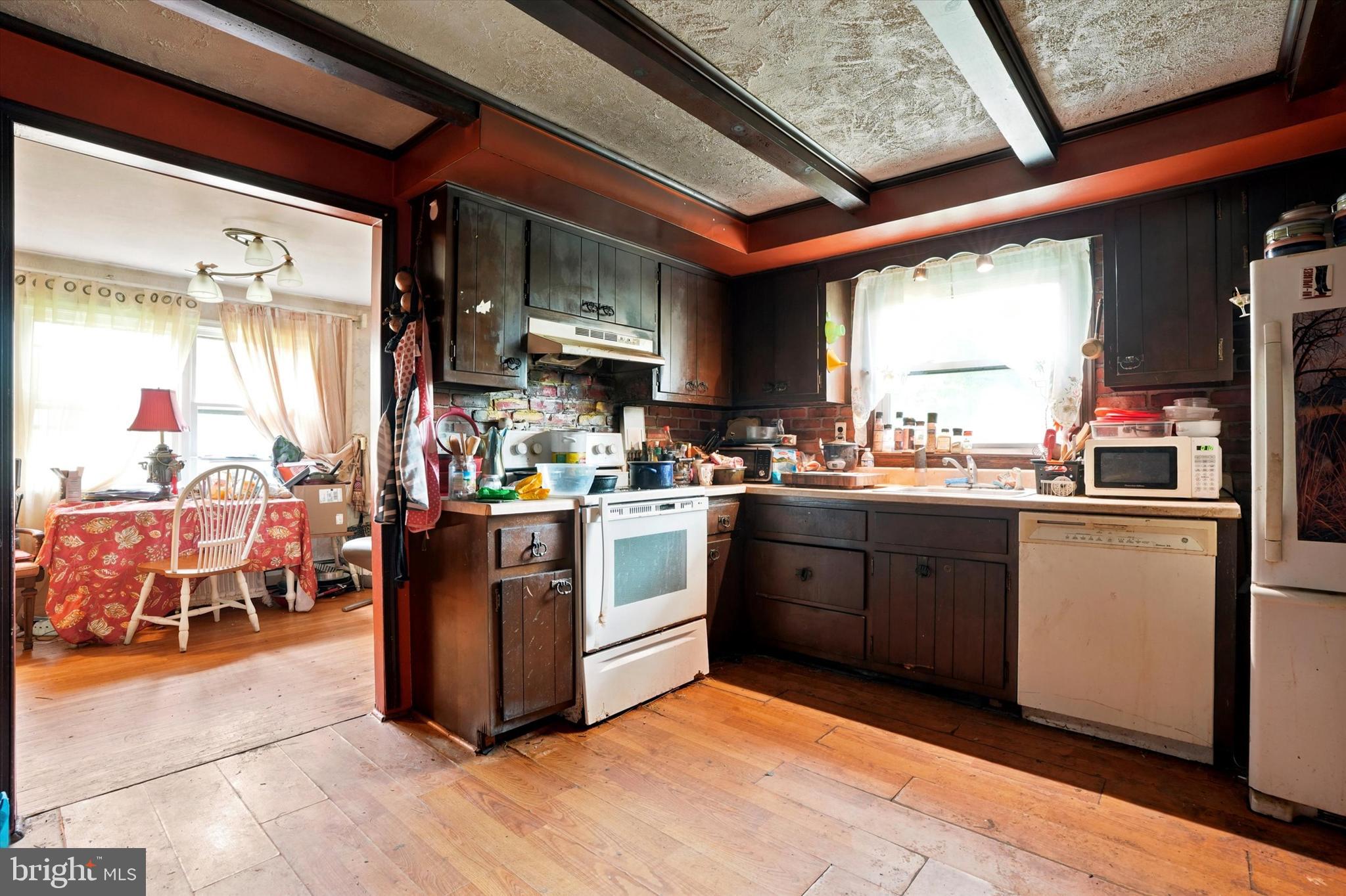 NORTHAMPTON HILLS - Residential