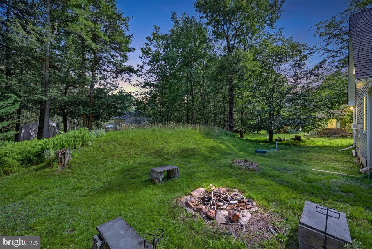 HOLIDAY POCONO - Residential