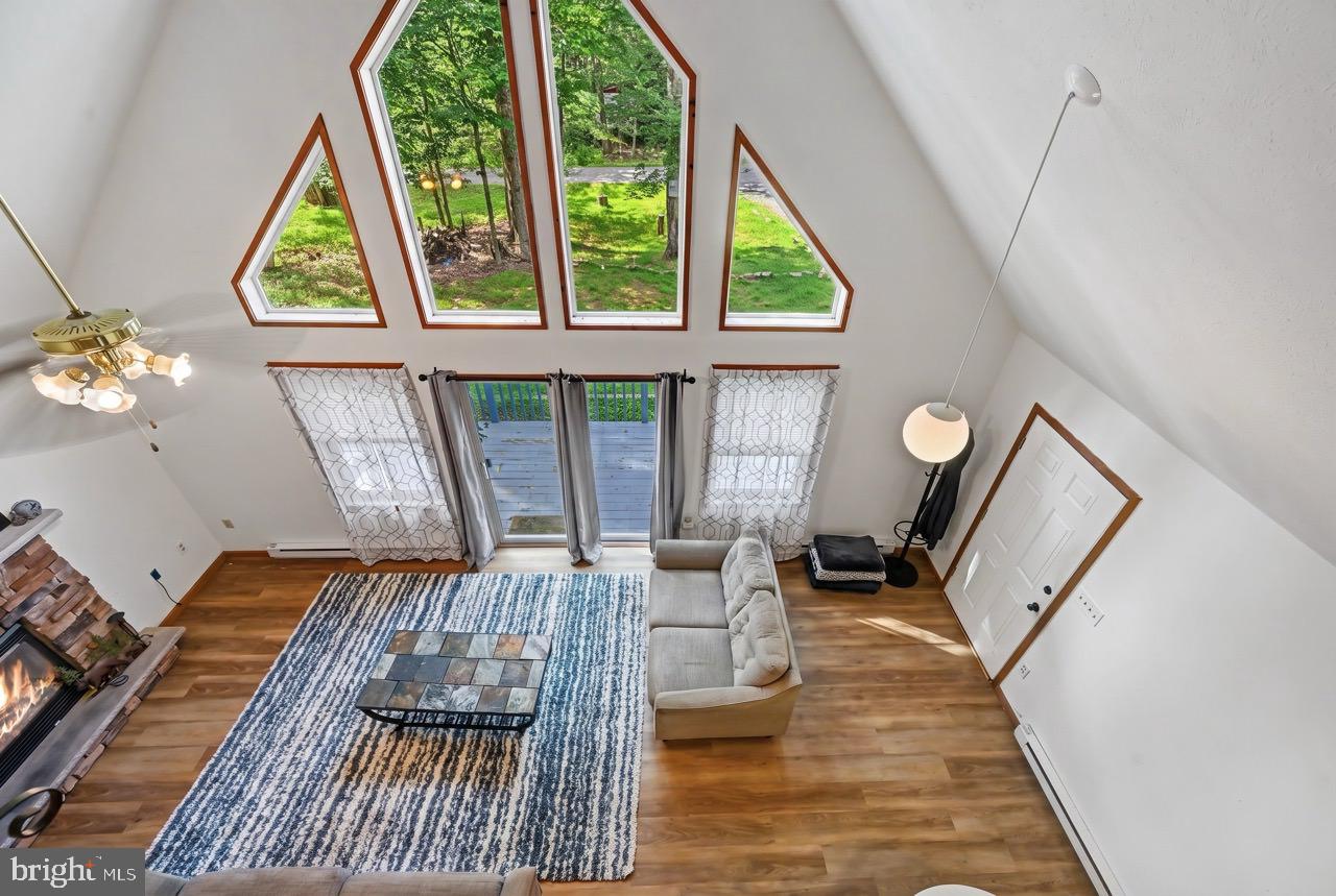 HOLIDAY POCONO - Residential