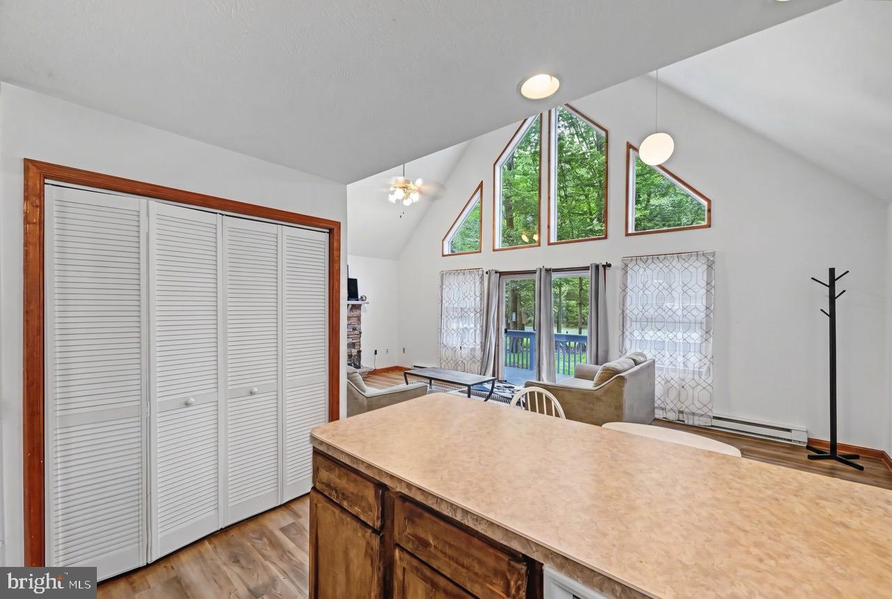 HOLIDAY POCONO - Residential