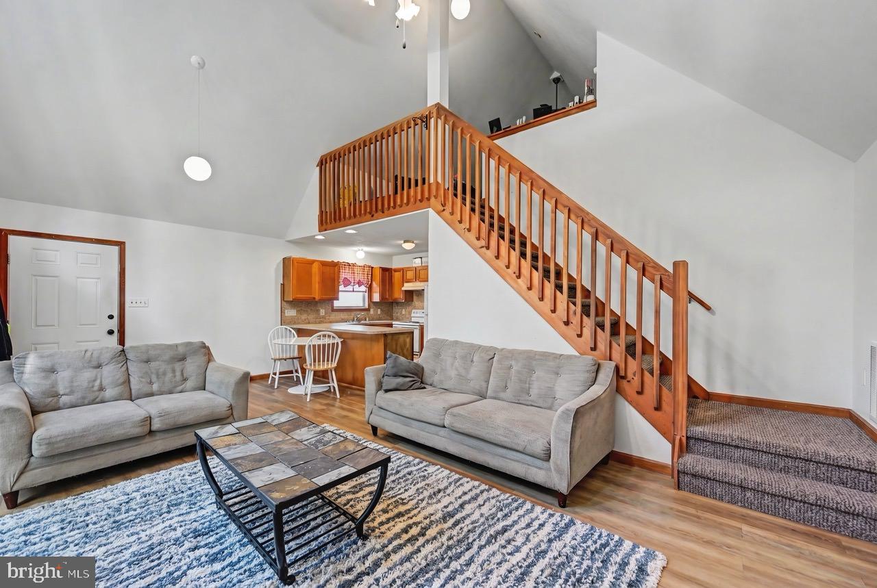 HOLIDAY POCONO - Residential