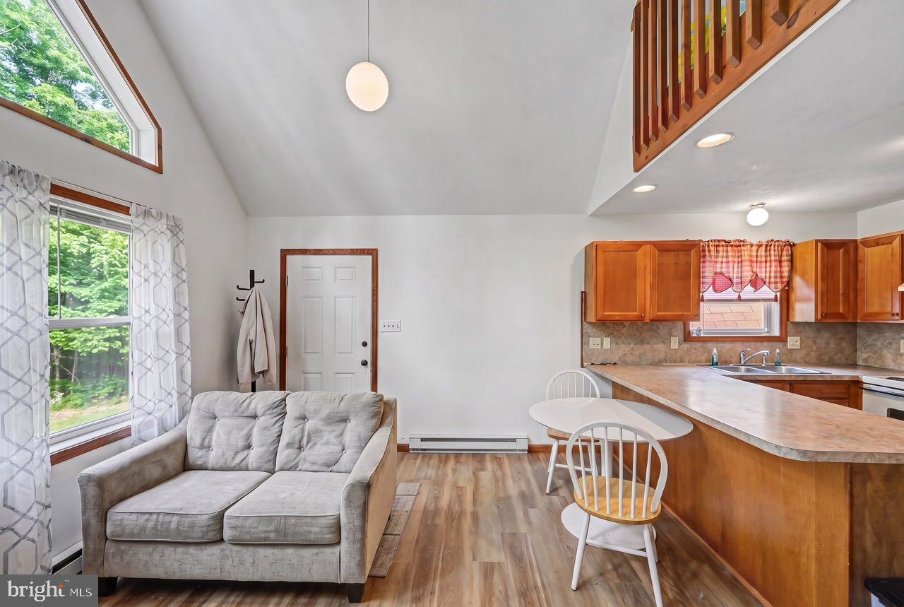 HOLIDAY POCONO - Residential