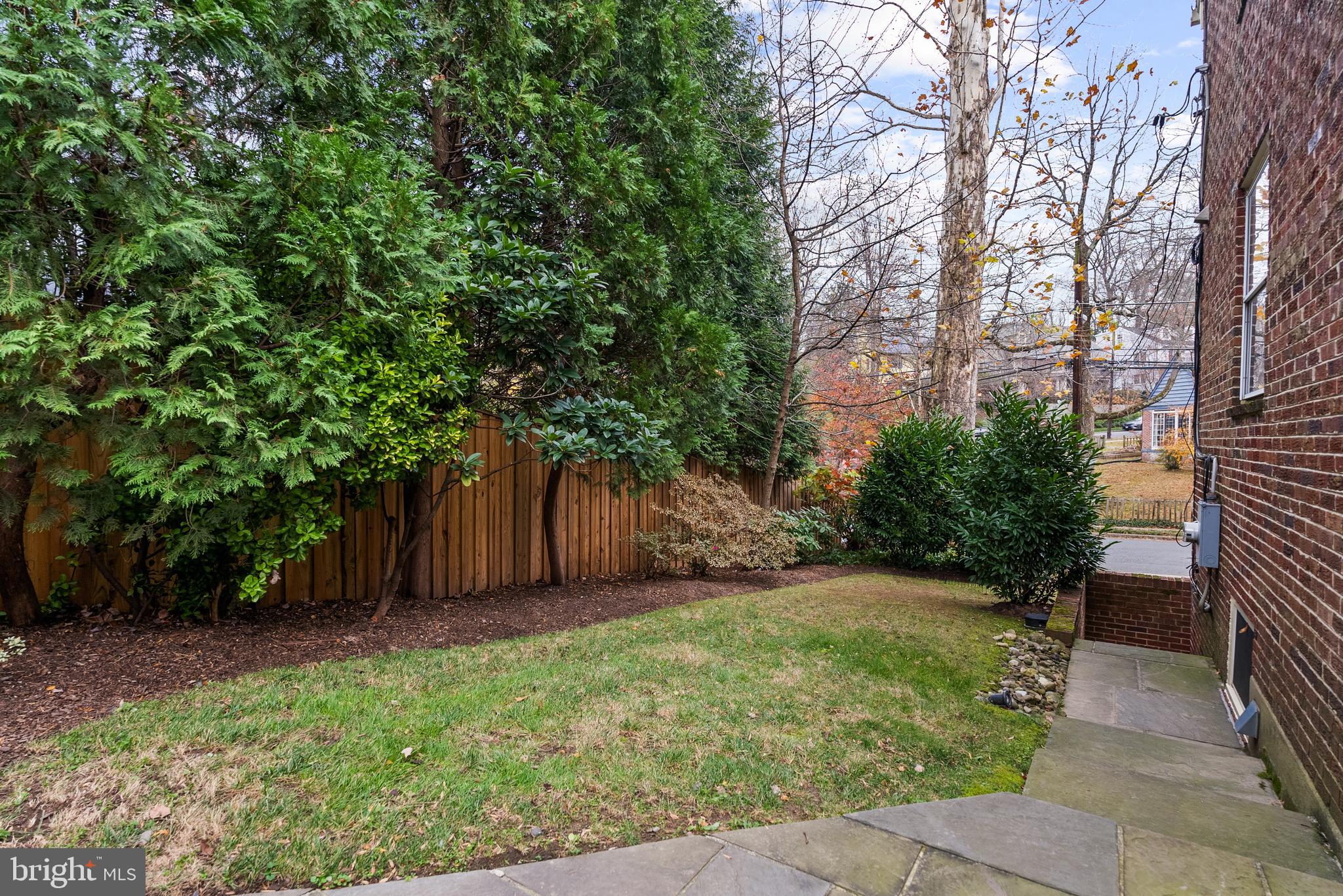 CHEVY CHASE - Residential
