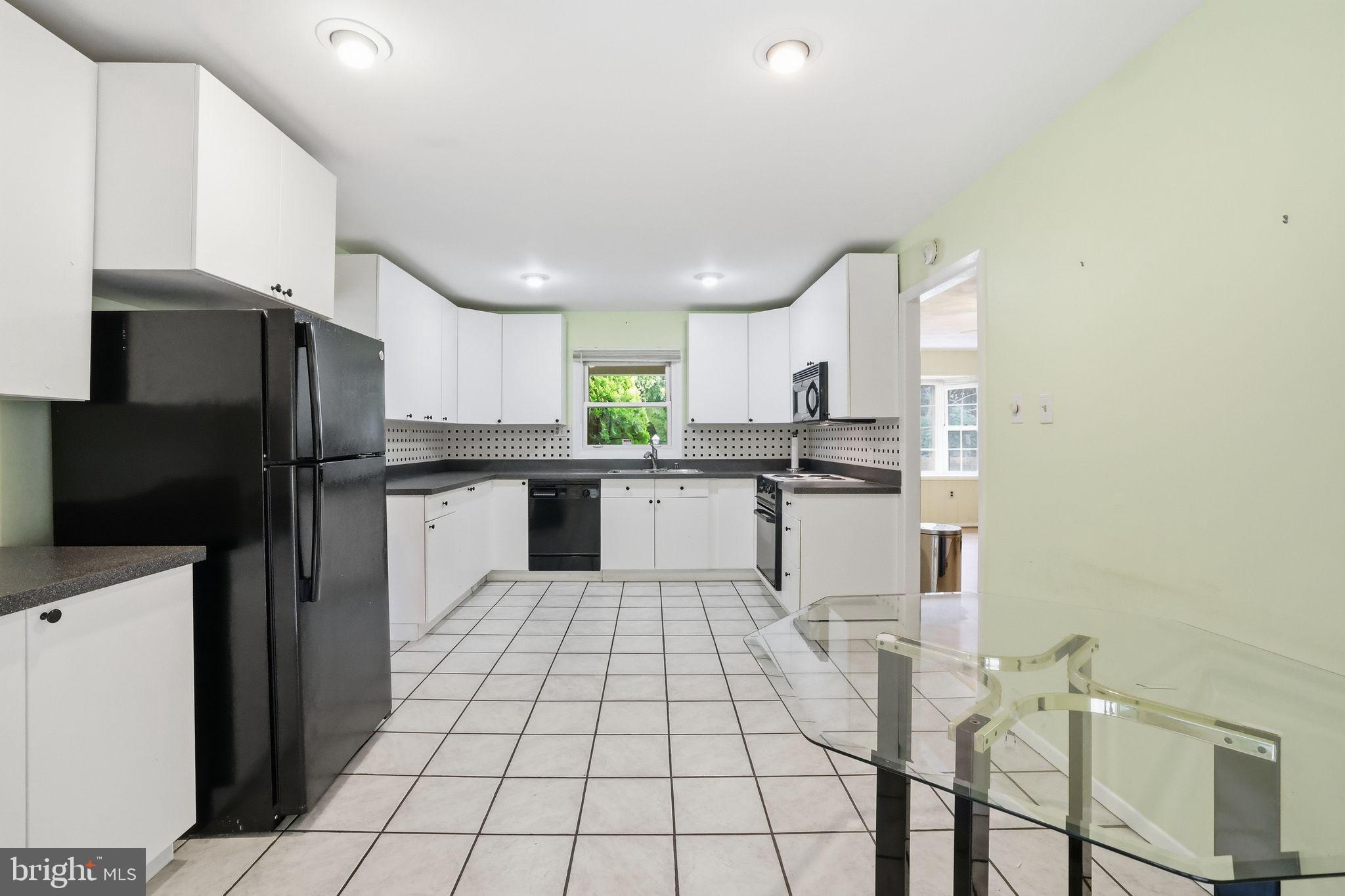 MEADOWBROOK AT BELAIR - Residential