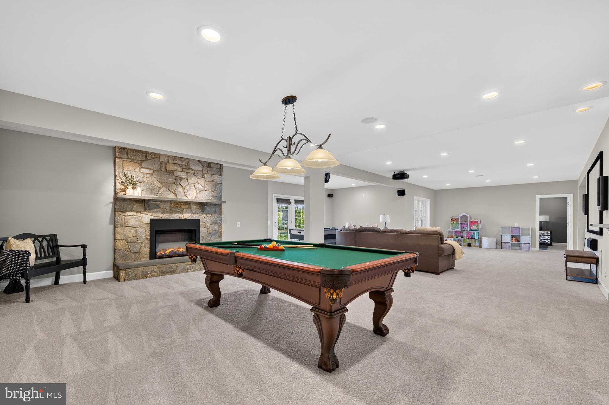 RED CEDAR - Residential