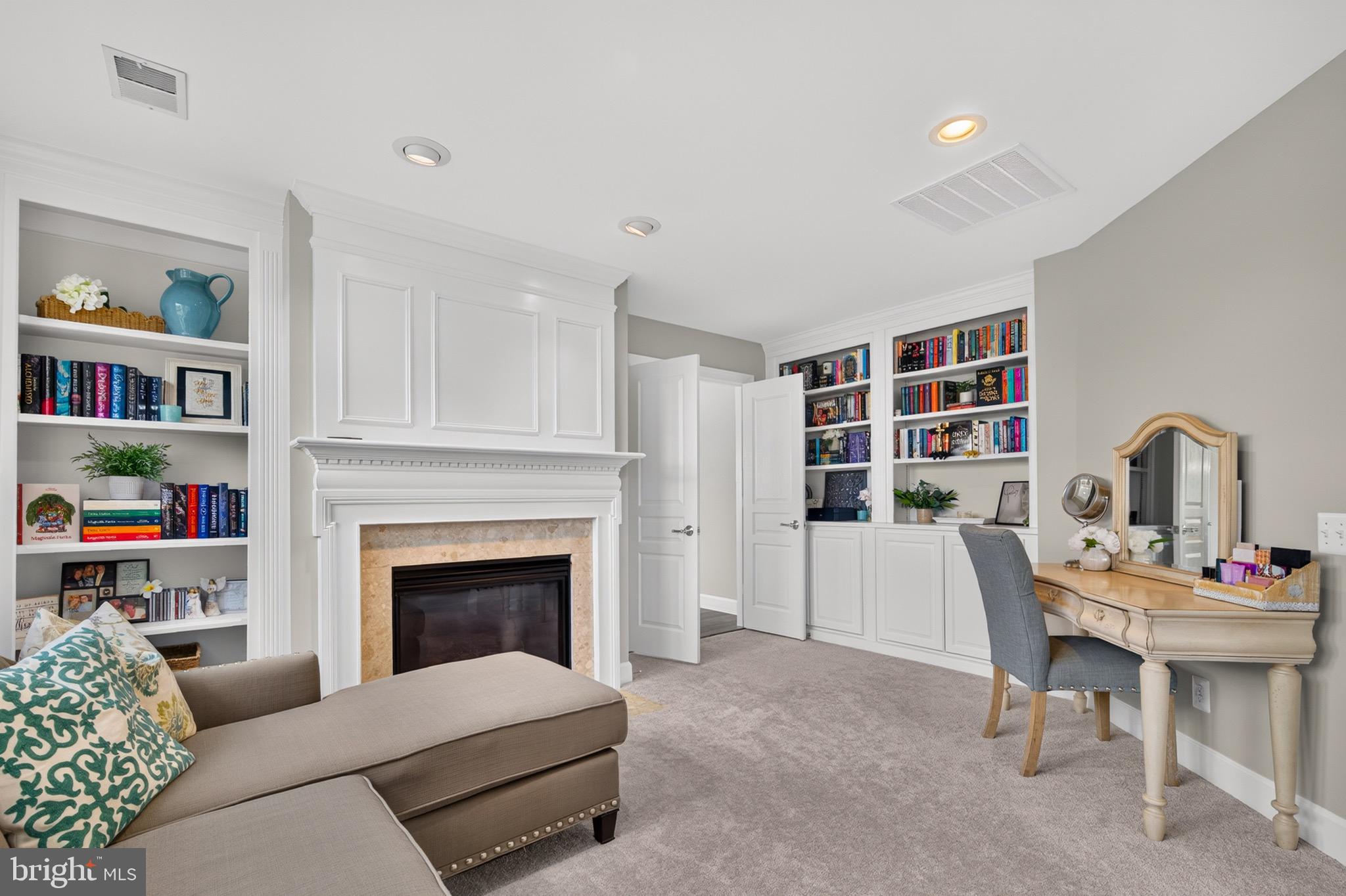 RED CEDAR - Residential