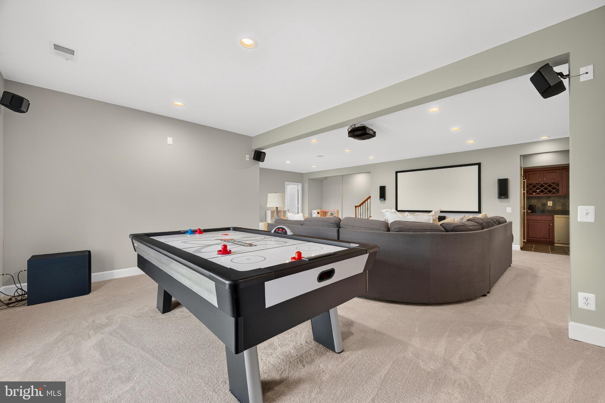 RED CEDAR - Residential