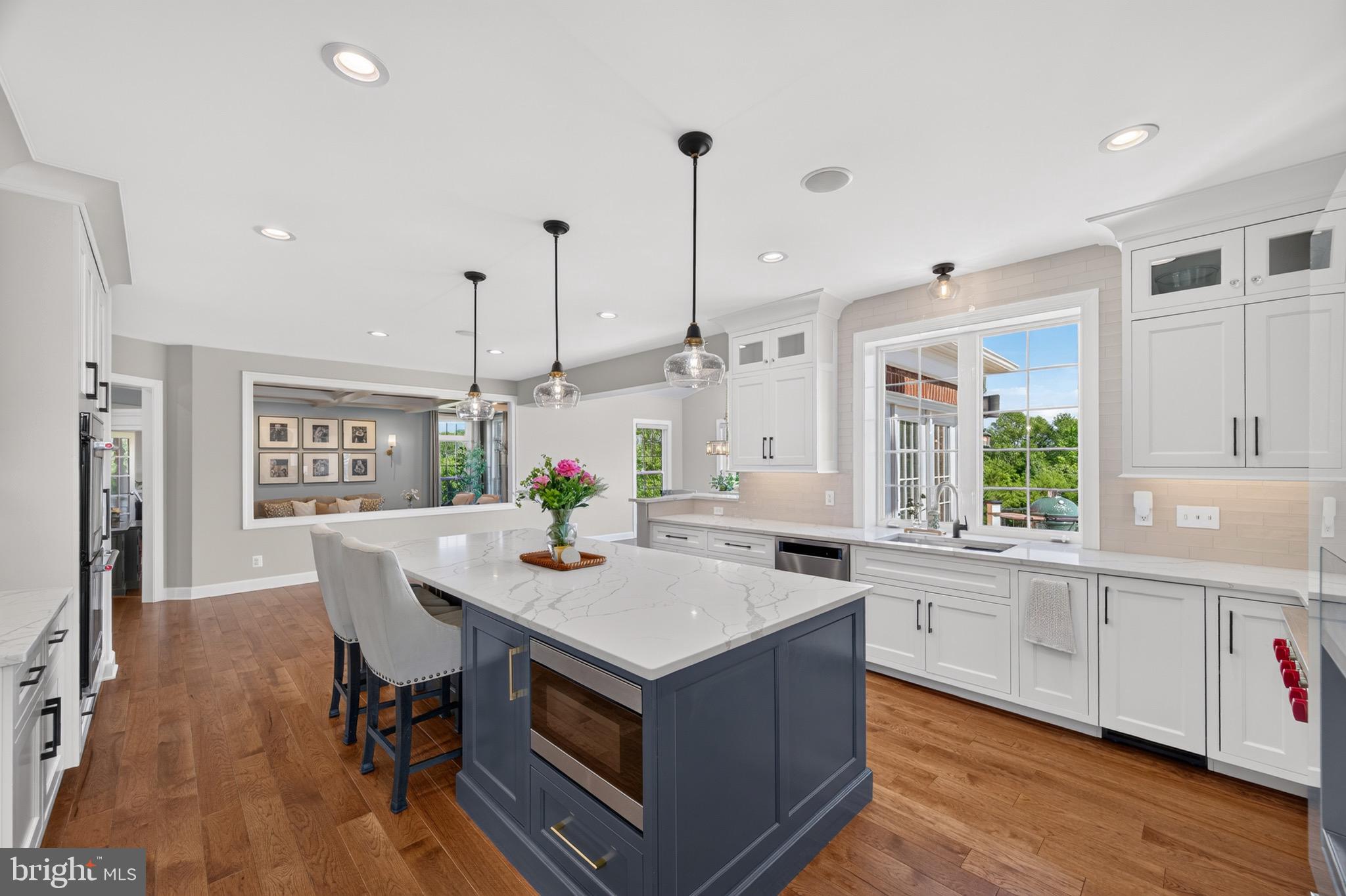 RED CEDAR - Residential