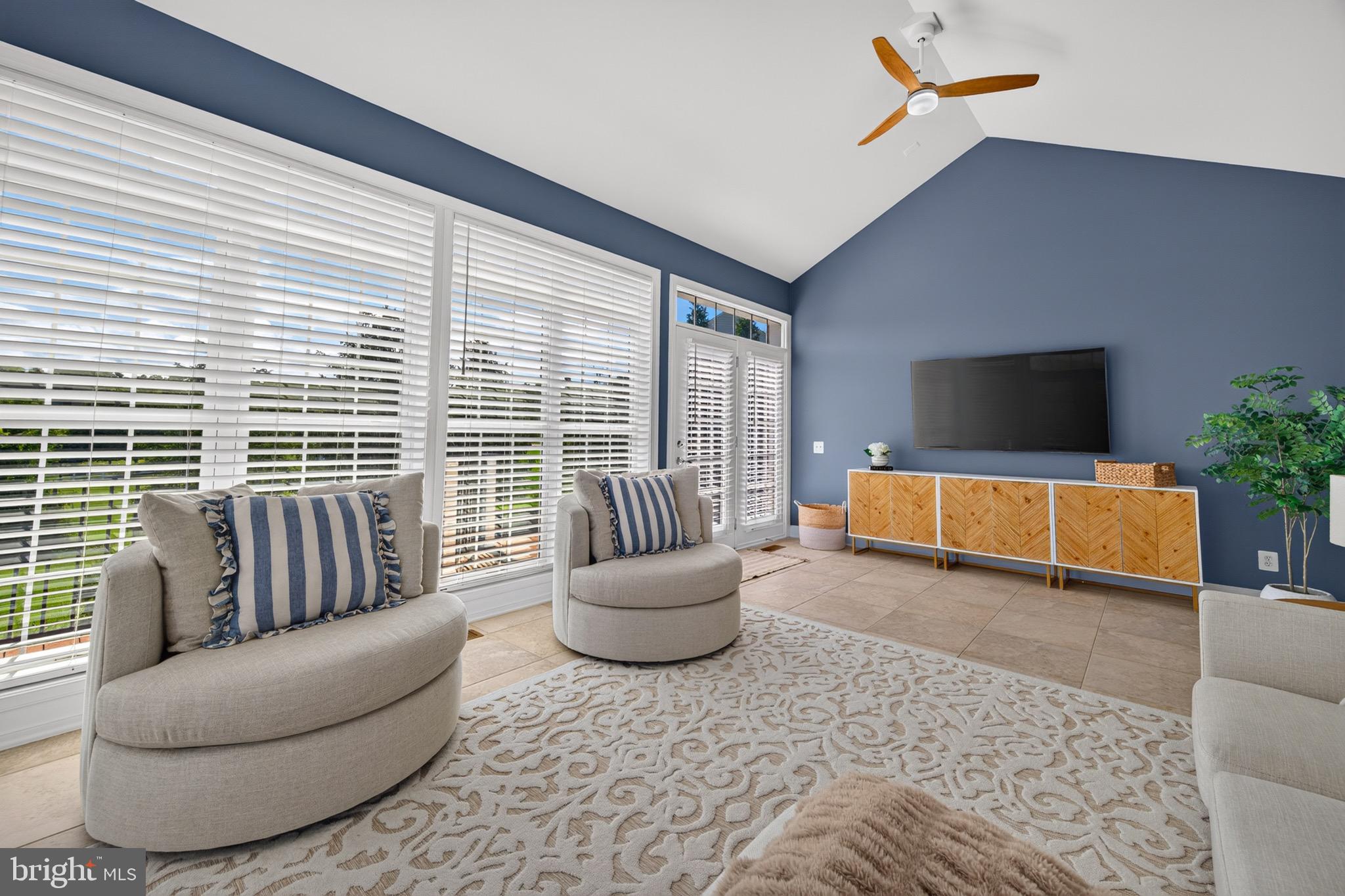 RED CEDAR - Residential