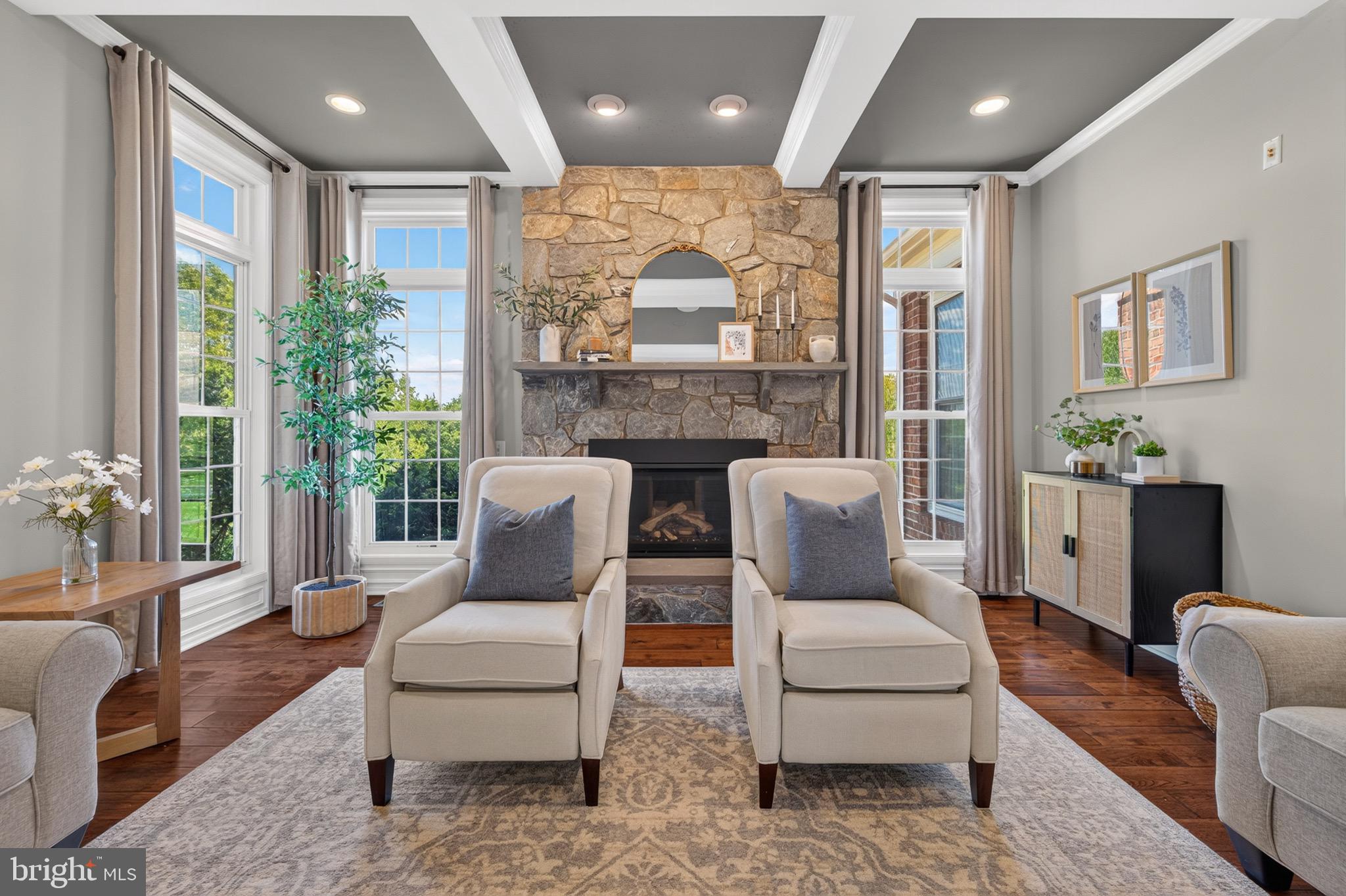 RED CEDAR - Residential