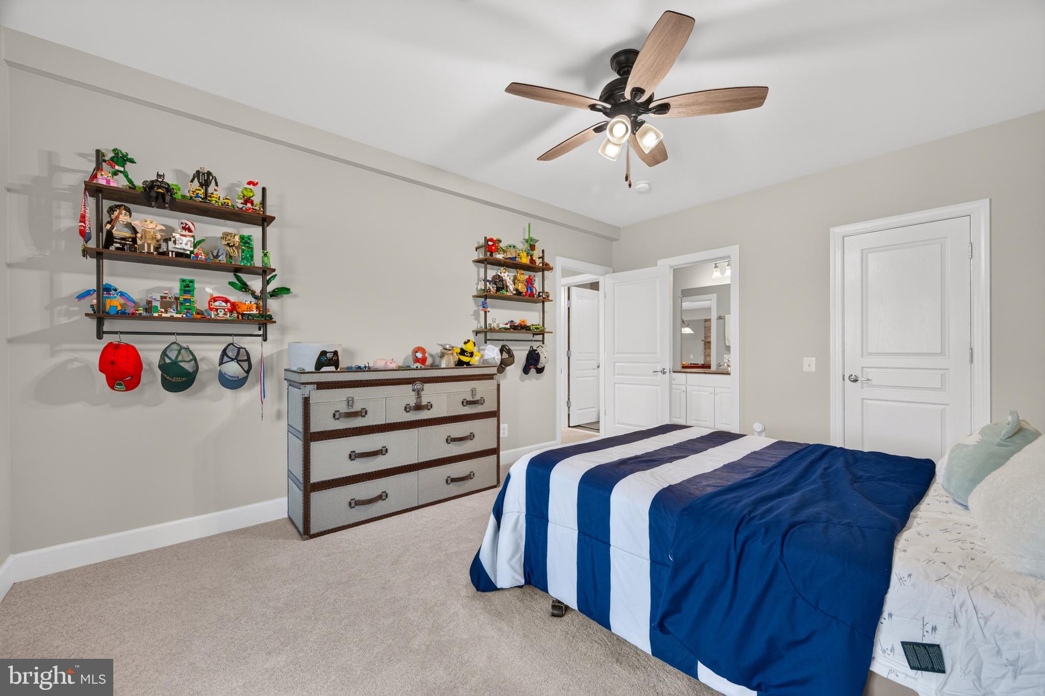 RED CEDAR - Residential