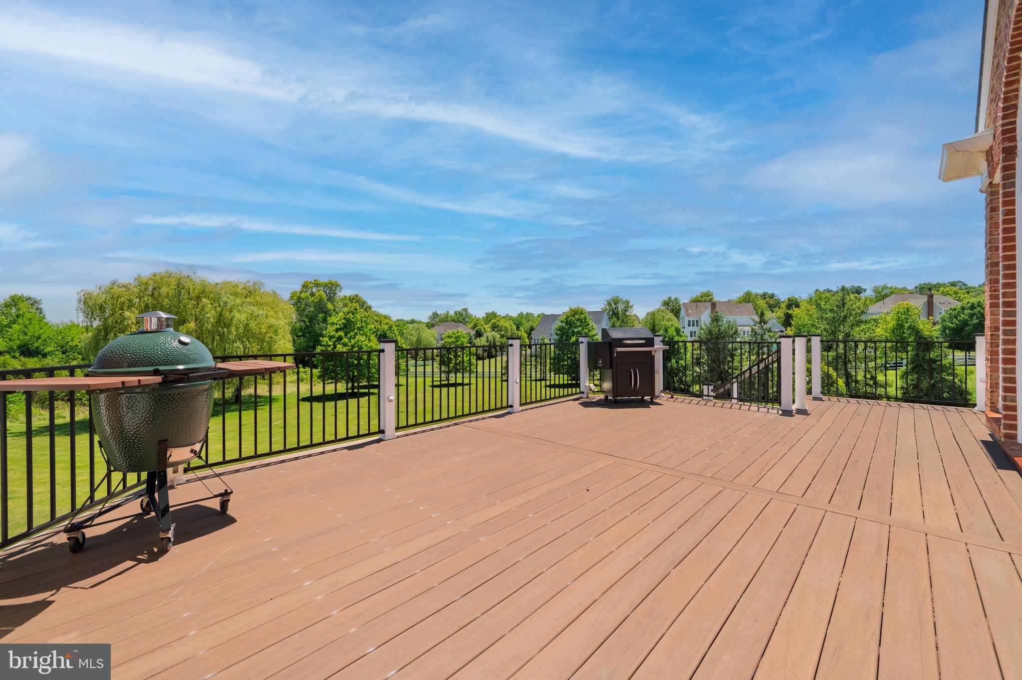 RED CEDAR - Residential
