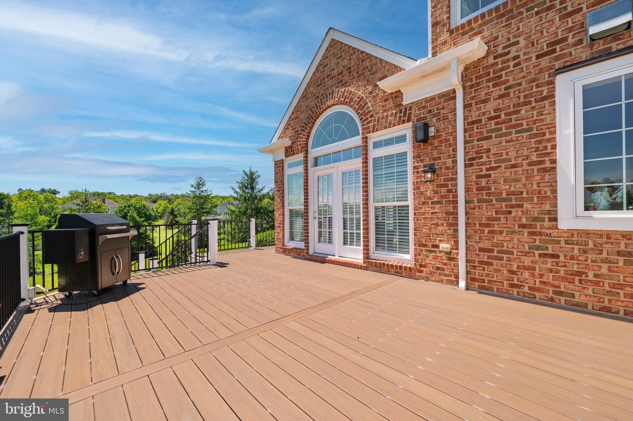 RED CEDAR - Residential