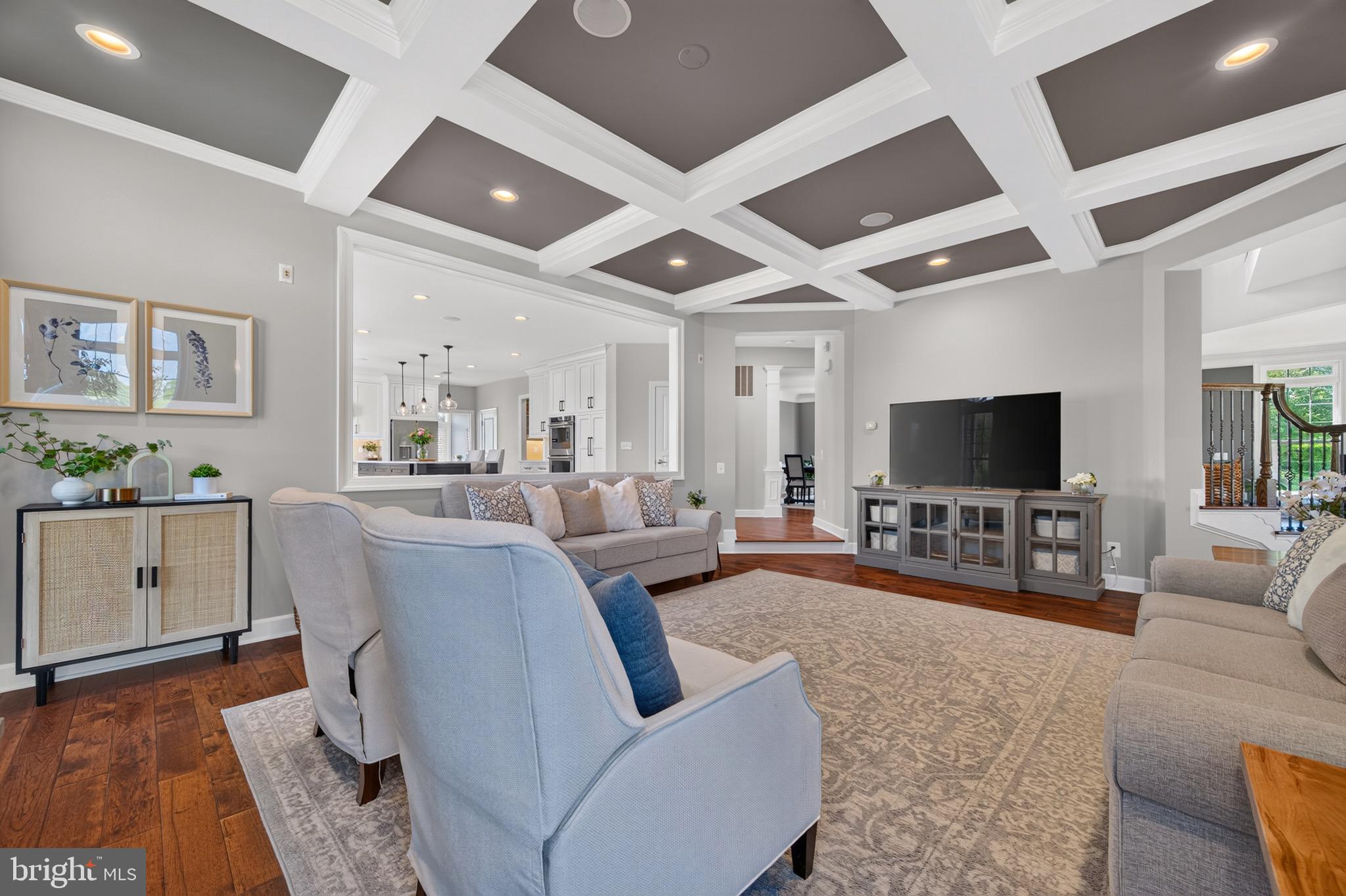 RED CEDAR - Residential