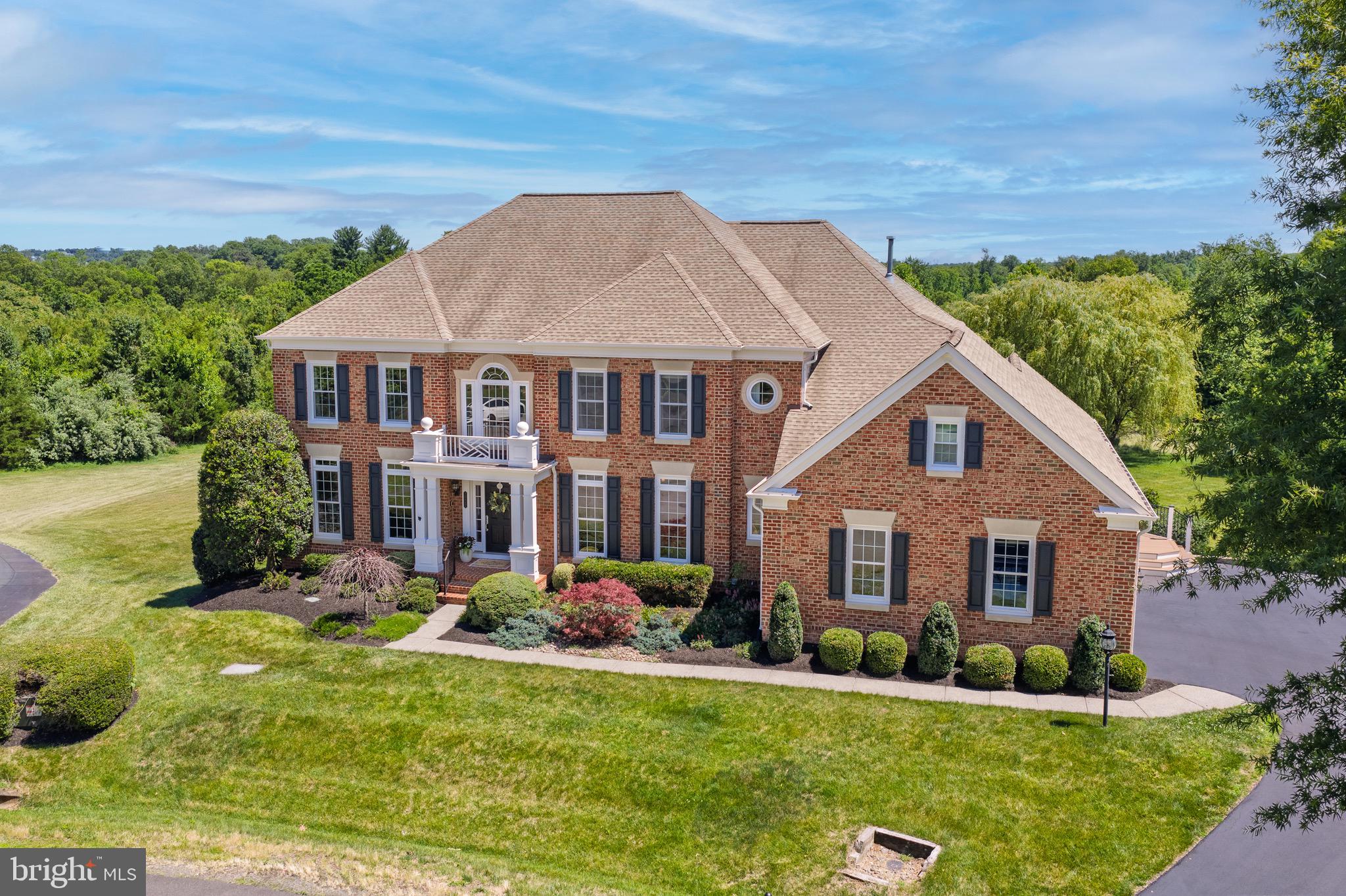 RED CEDAR - Residential