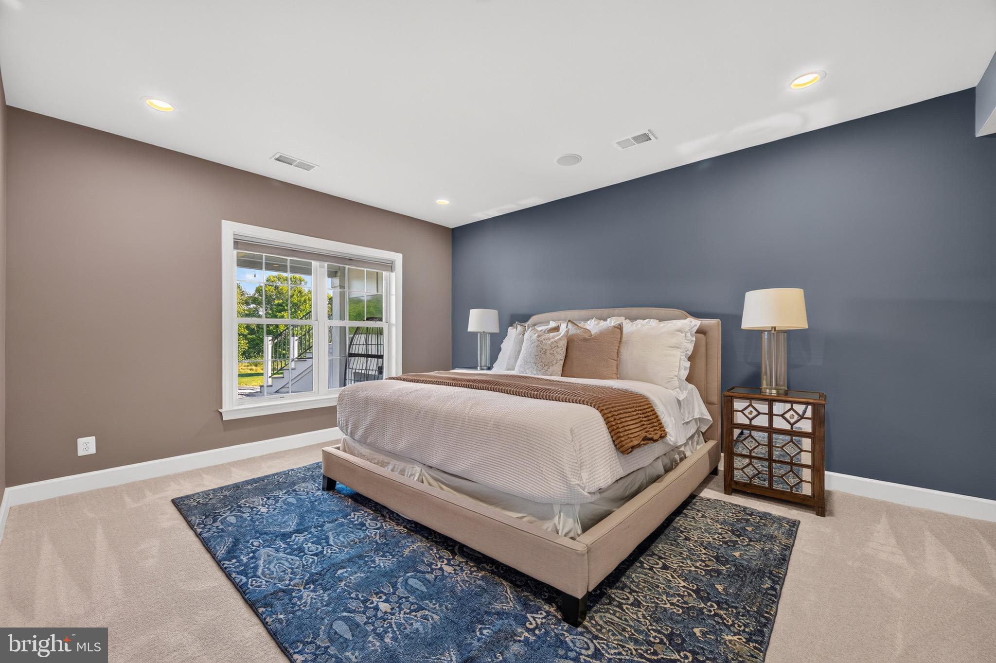 RED CEDAR - Residential