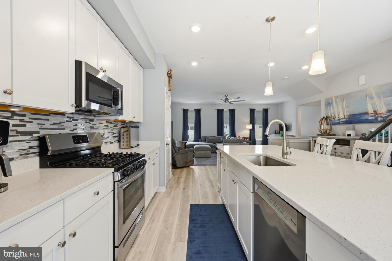 ELLENDALE - Residential