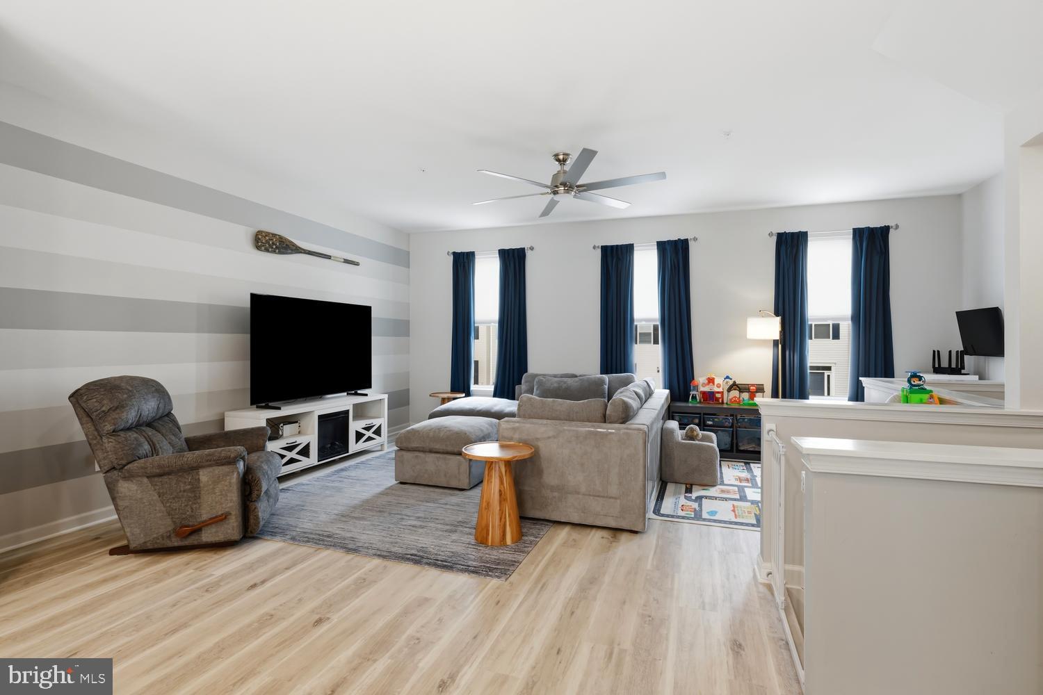 ELLENDALE - Residential