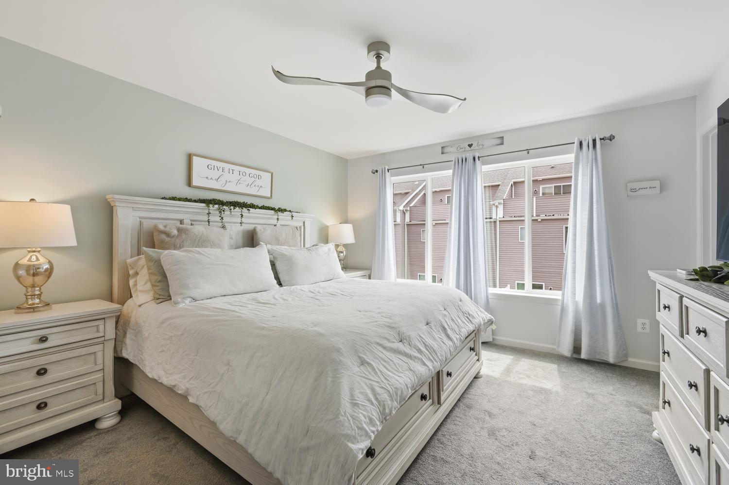 ELLENDALE - Residential